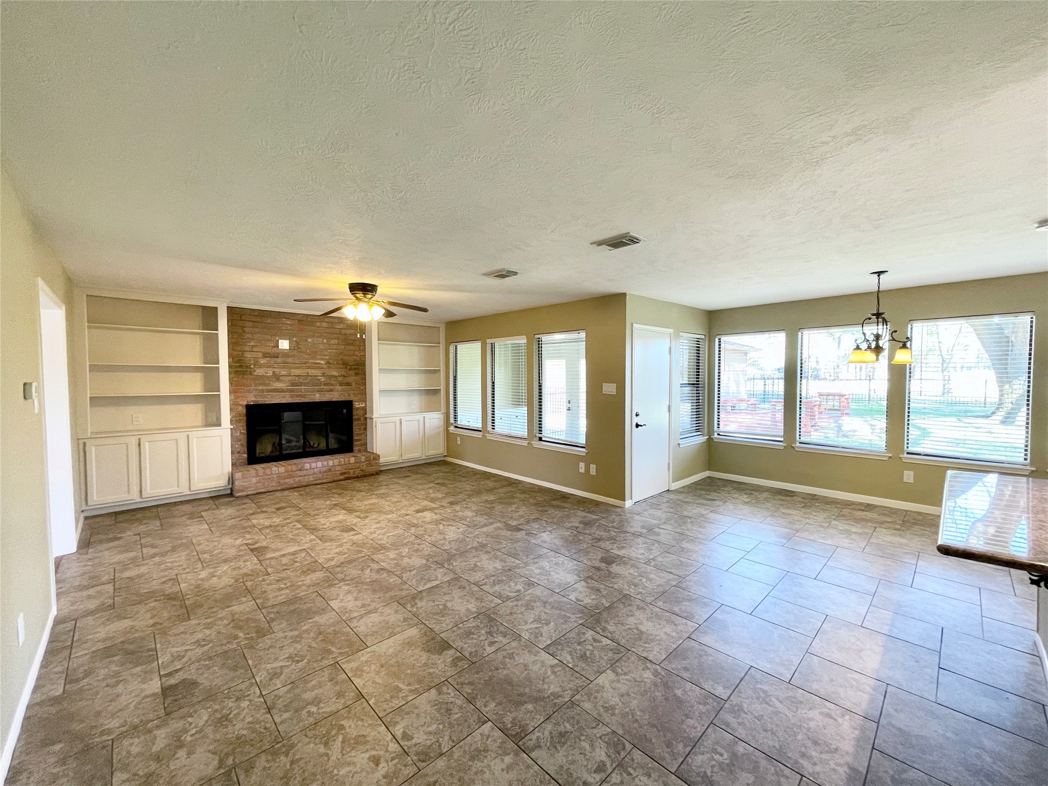 15006 Elmont Drive Property Photo 20