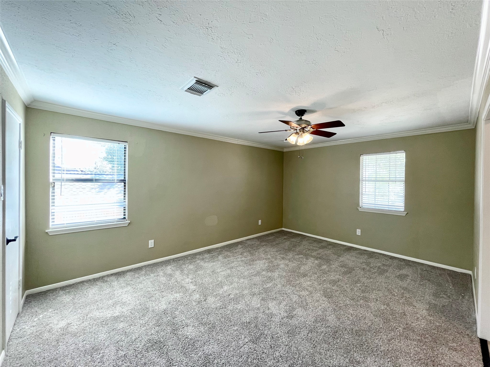 15006 Elmont Drive Property Photo 38