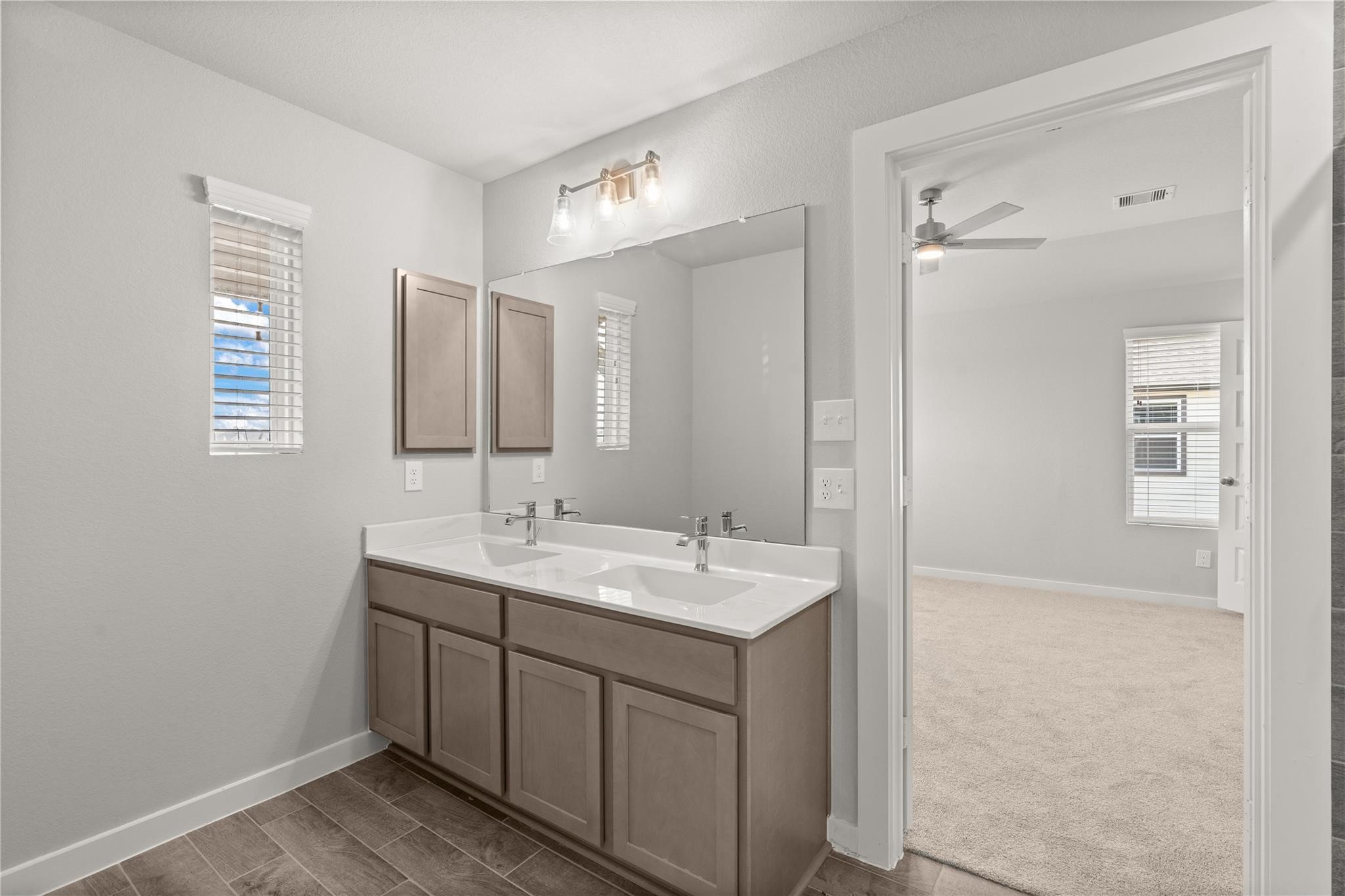 2402 Village Side Trail Property Photo 9