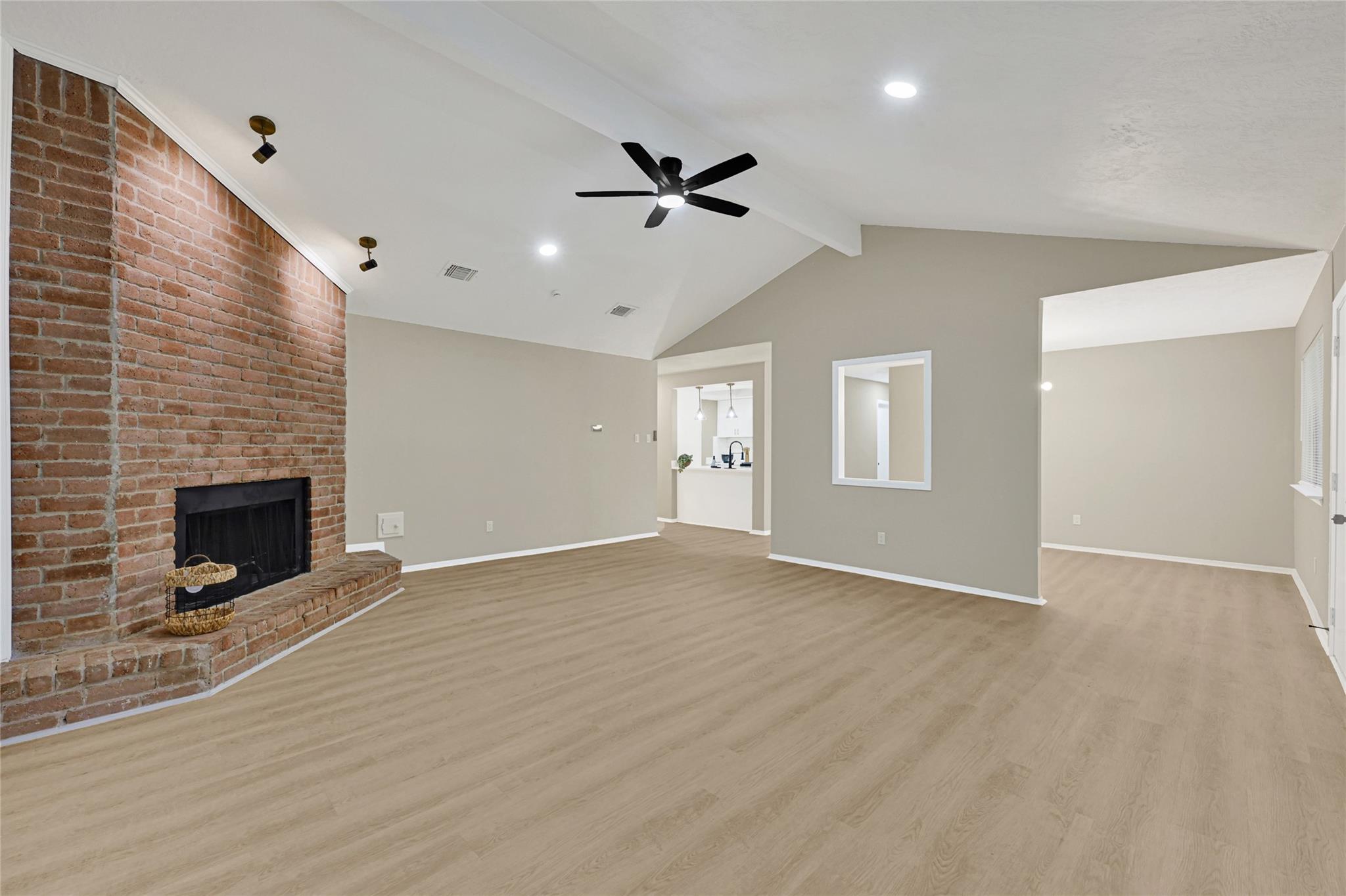 914 Cheyenne Meadows Drive Property Photo 6