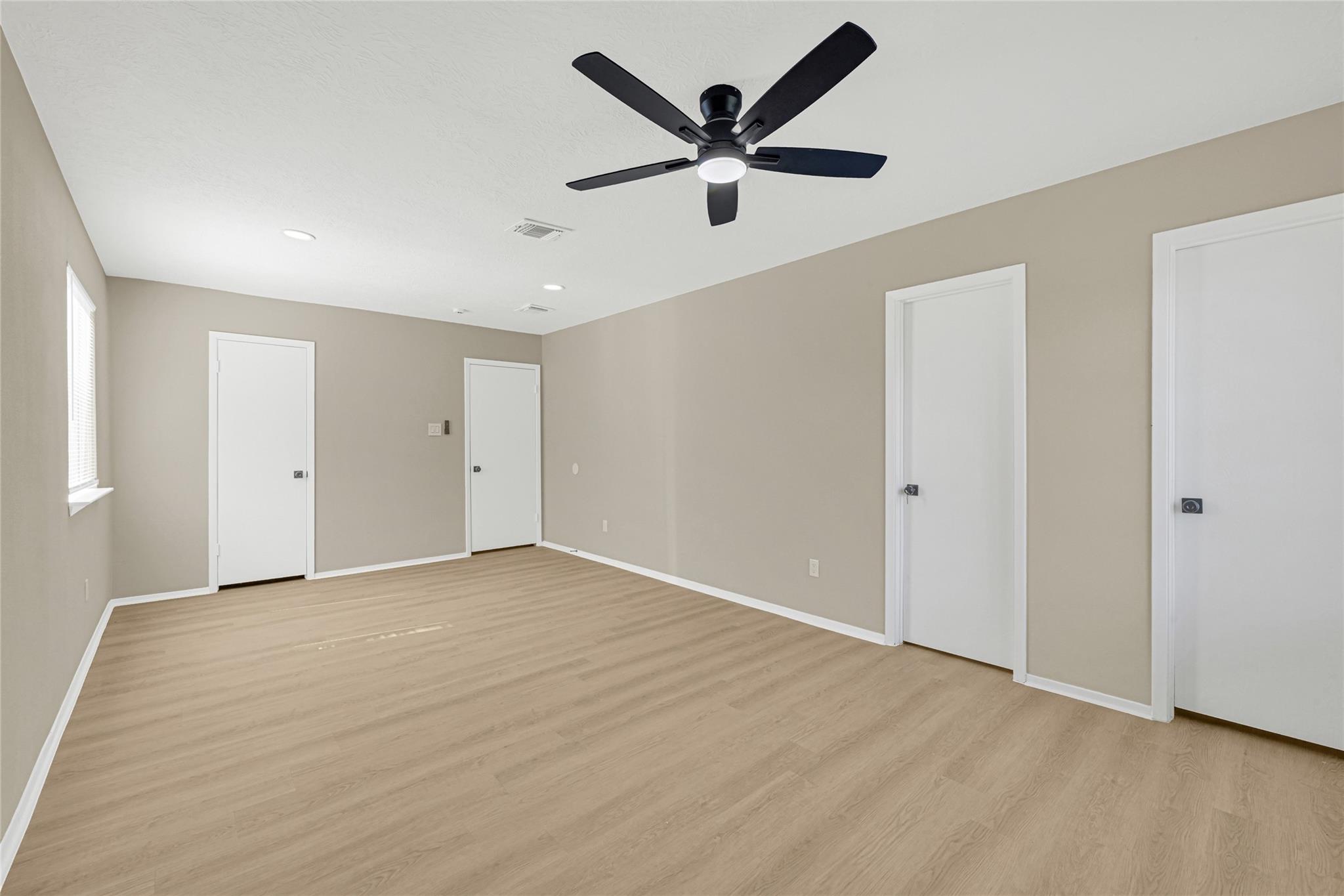 914 Cheyenne Meadows Drive Property Photo 15