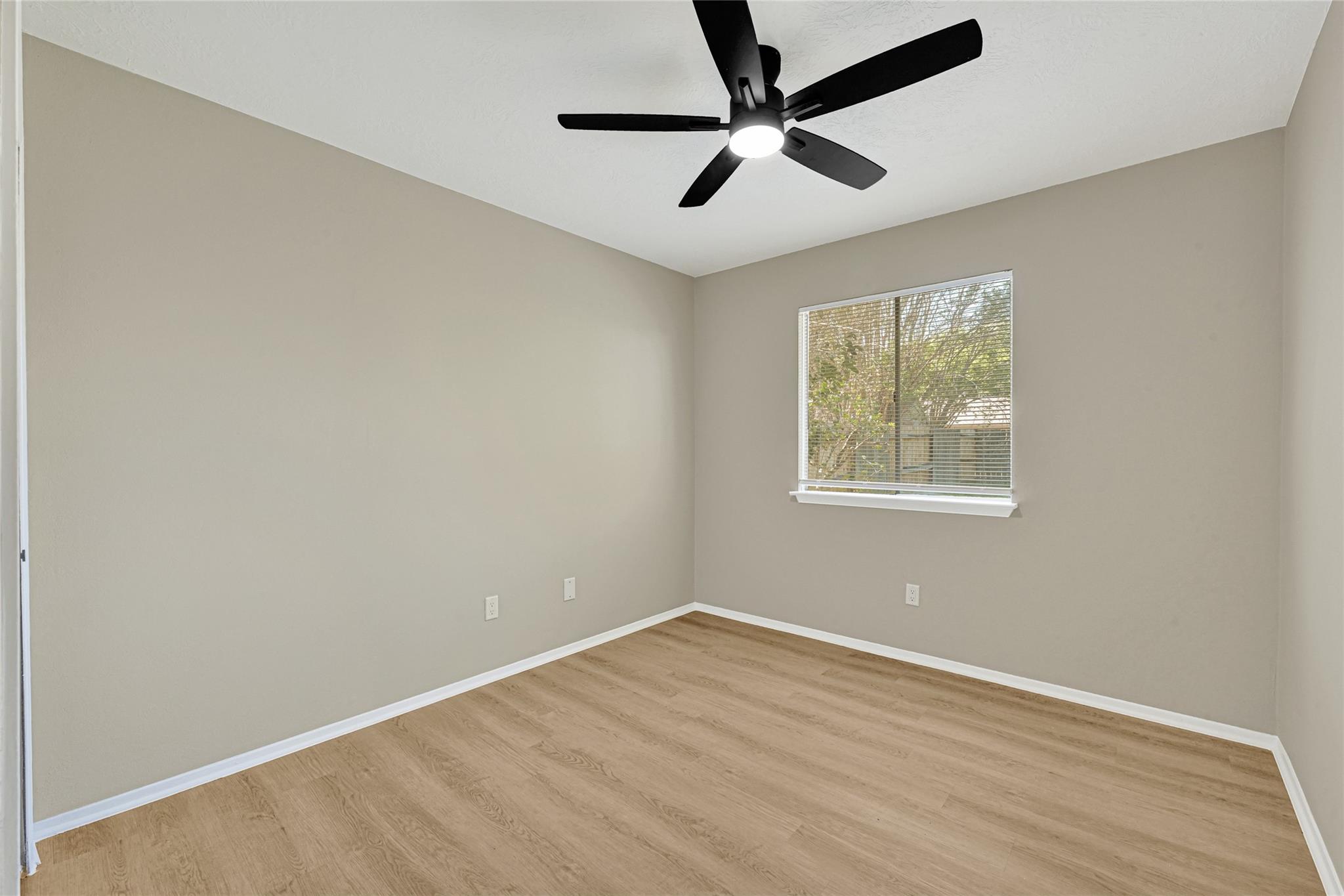 914 Cheyenne Meadows Drive Property Photo 18