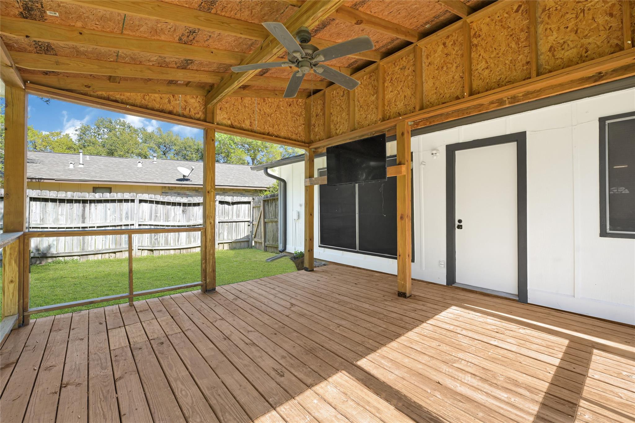 914 Cheyenne Meadows Drive Property Photo 21