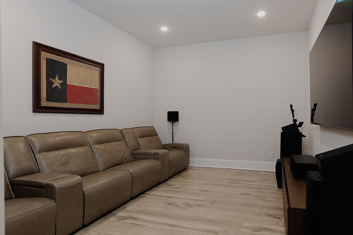 1166 Stillwater Pond Drive Property Photo 25