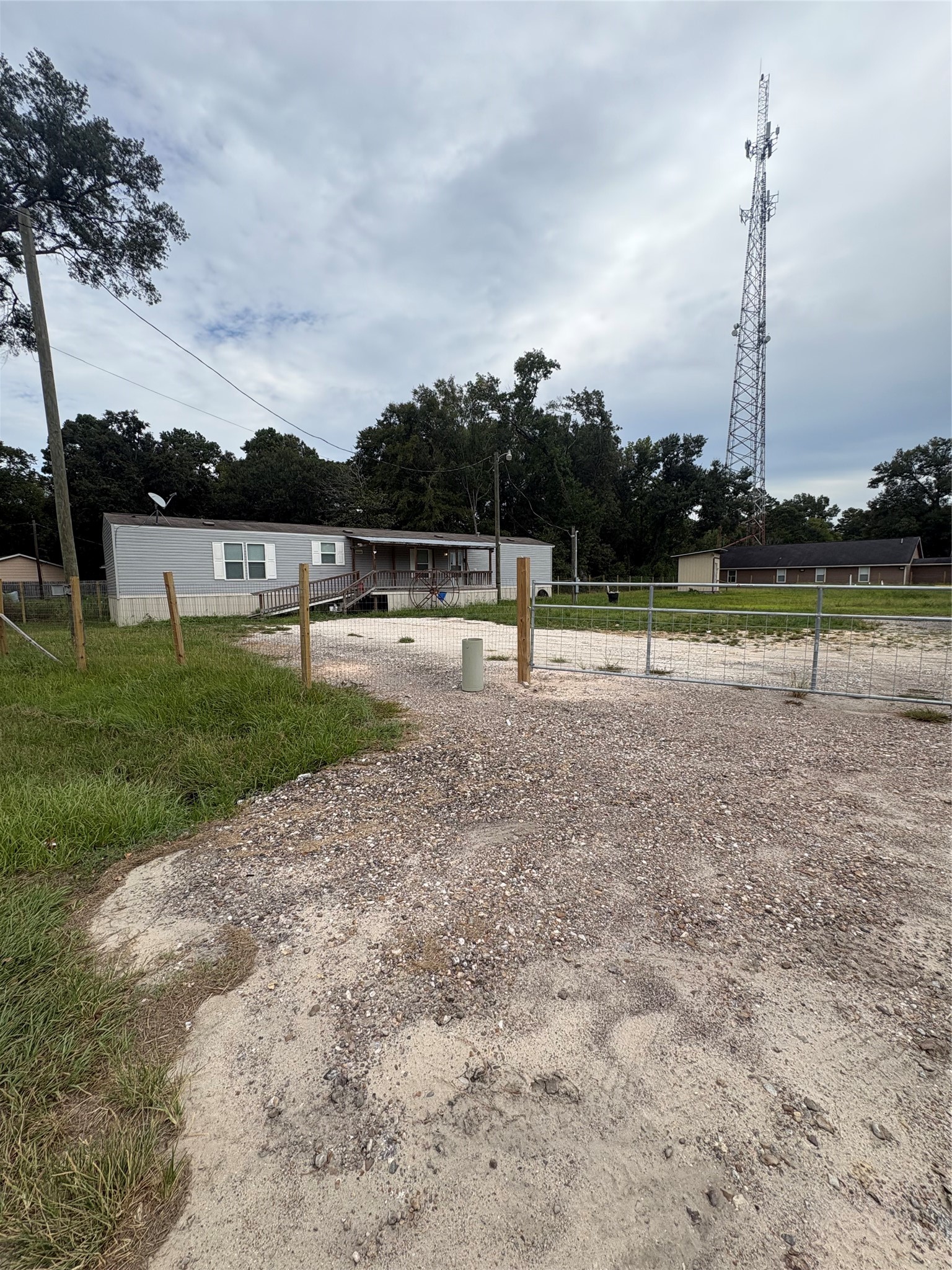 23767 Roberts Road Property Photo 1
