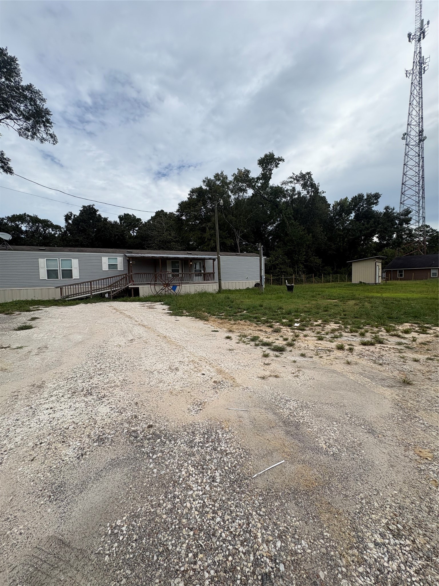 23767 Roberts Road Property Photo 2