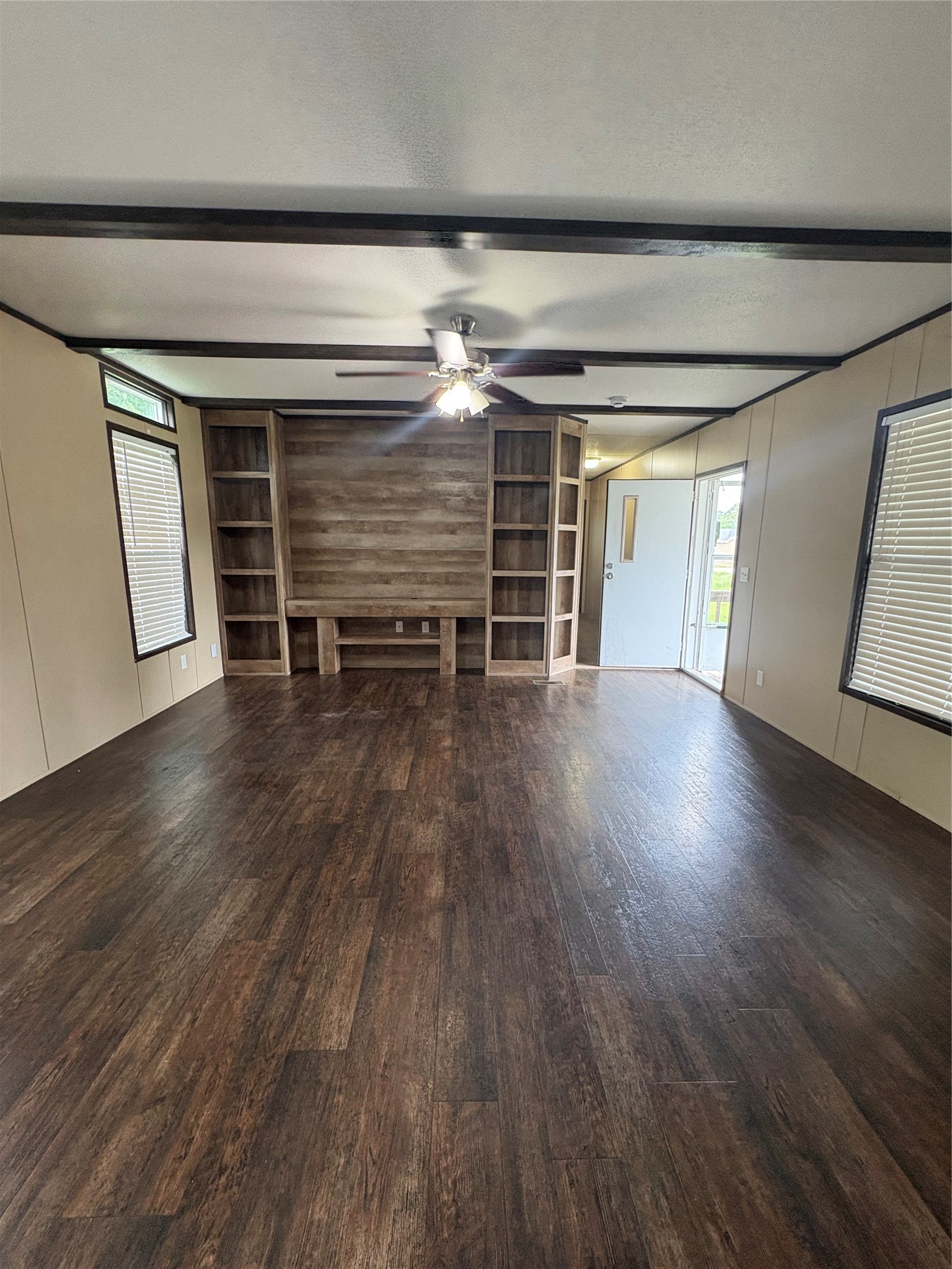 23767 Roberts Road Property Photo 6