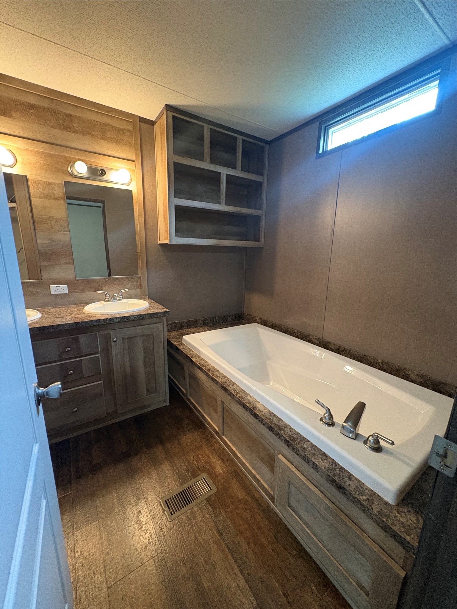 23767 Roberts Road Property Photo 10