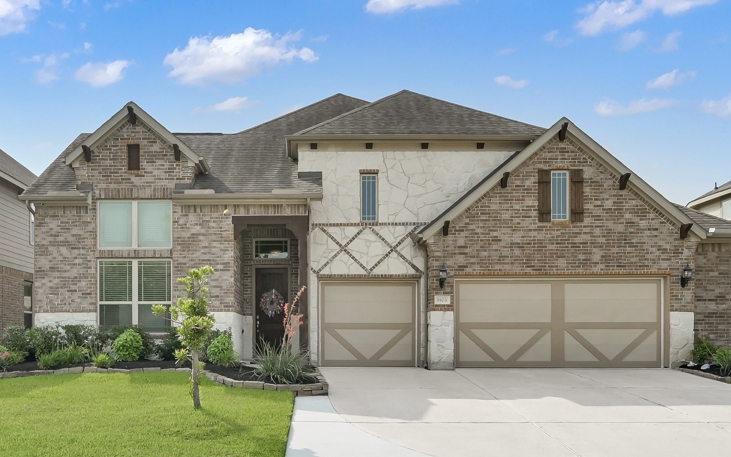 9103 Lacombe Lane Property Photo