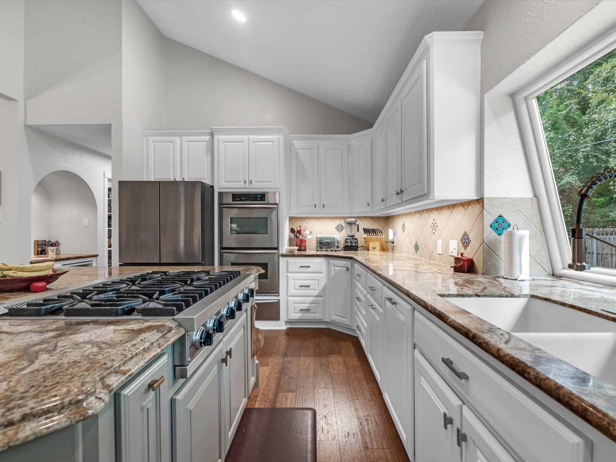 13710 Lost Creek Road Property Photo 13
