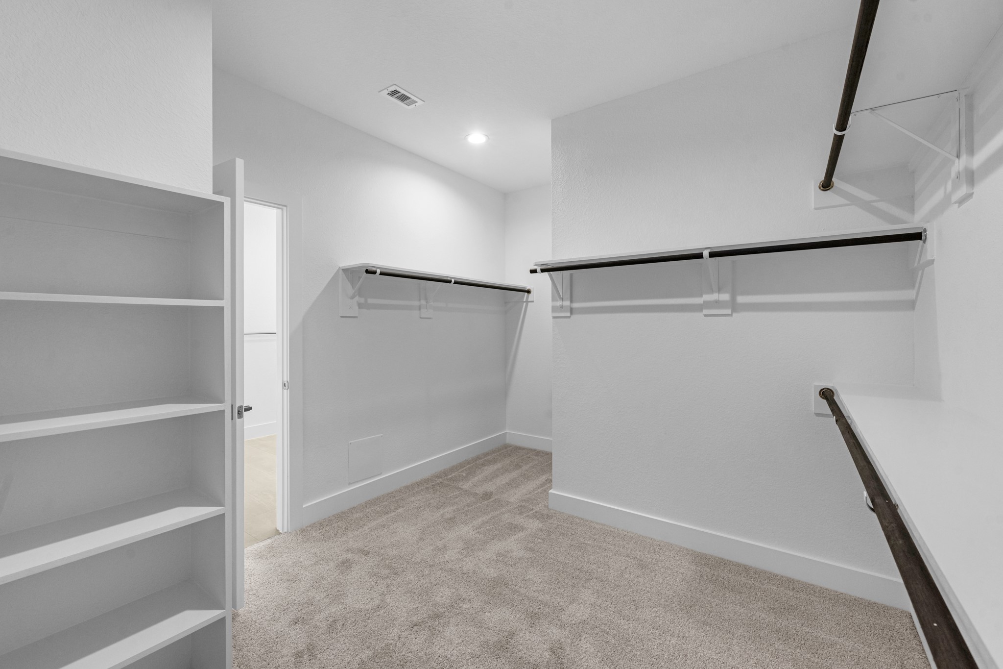2100 Golden Spruce Lane Property Photo 12