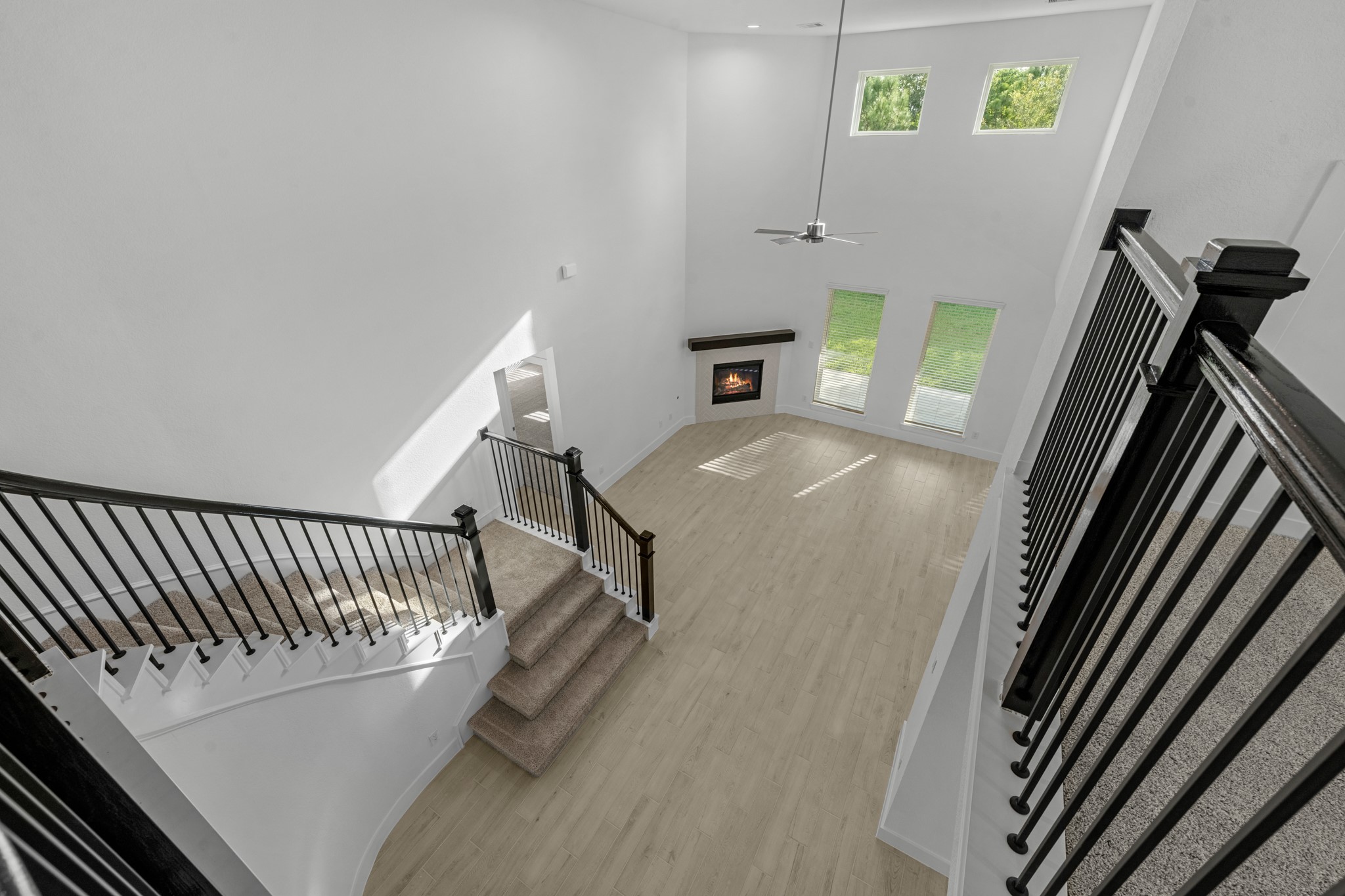 2100 Golden Spruce Lane Property Photo 23