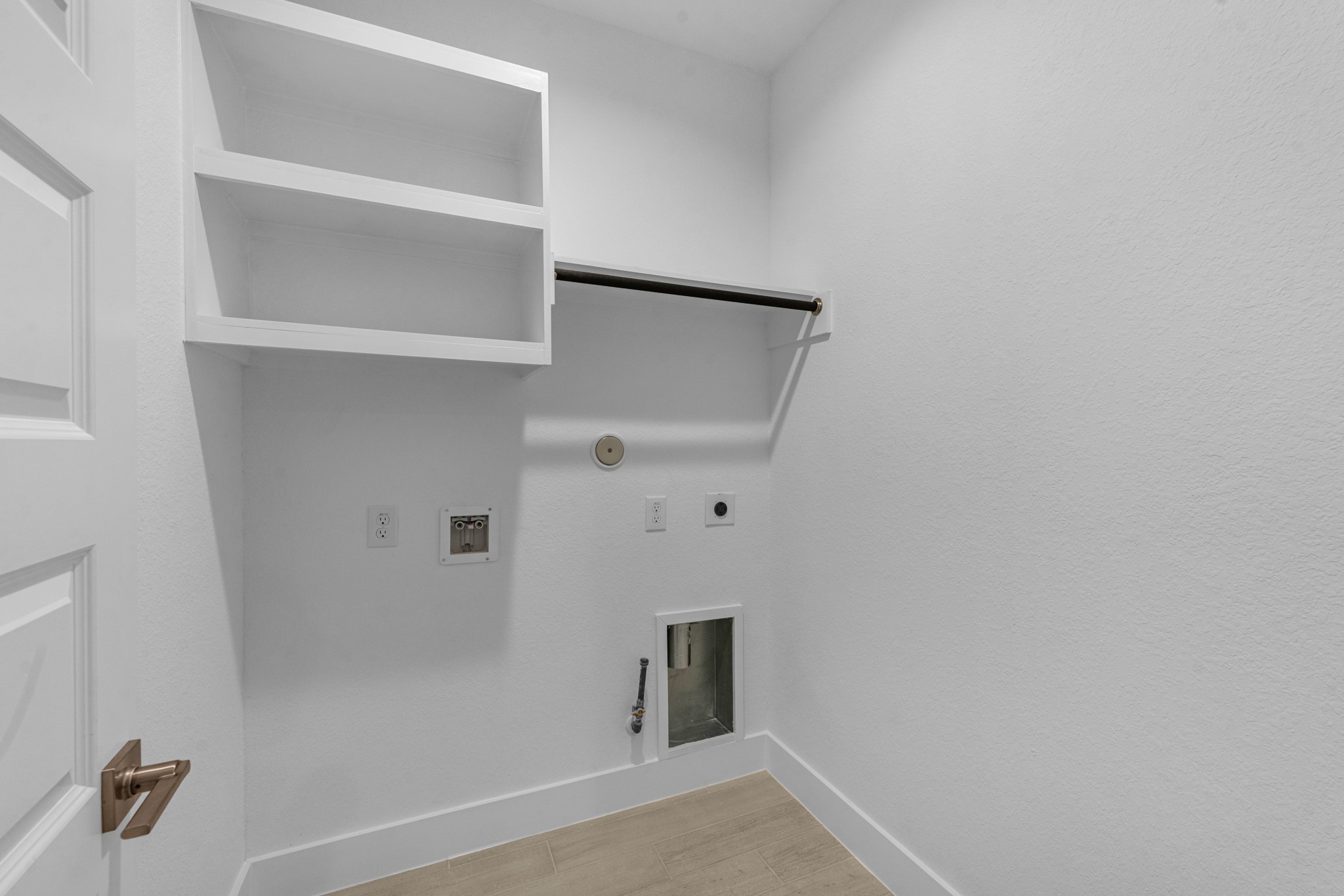 2100 Golden Spruce Lane Property Photo 24