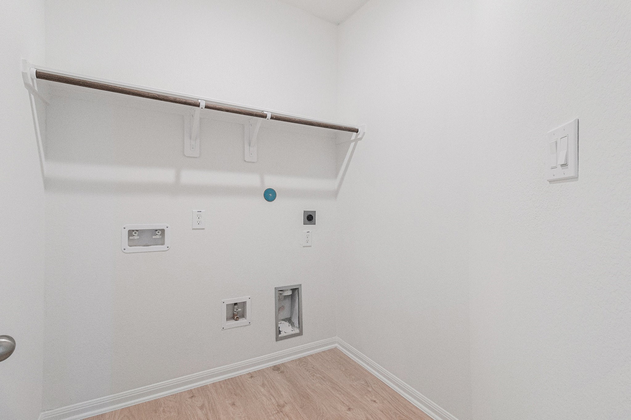 249 Edgewater Drive Property Photo 29