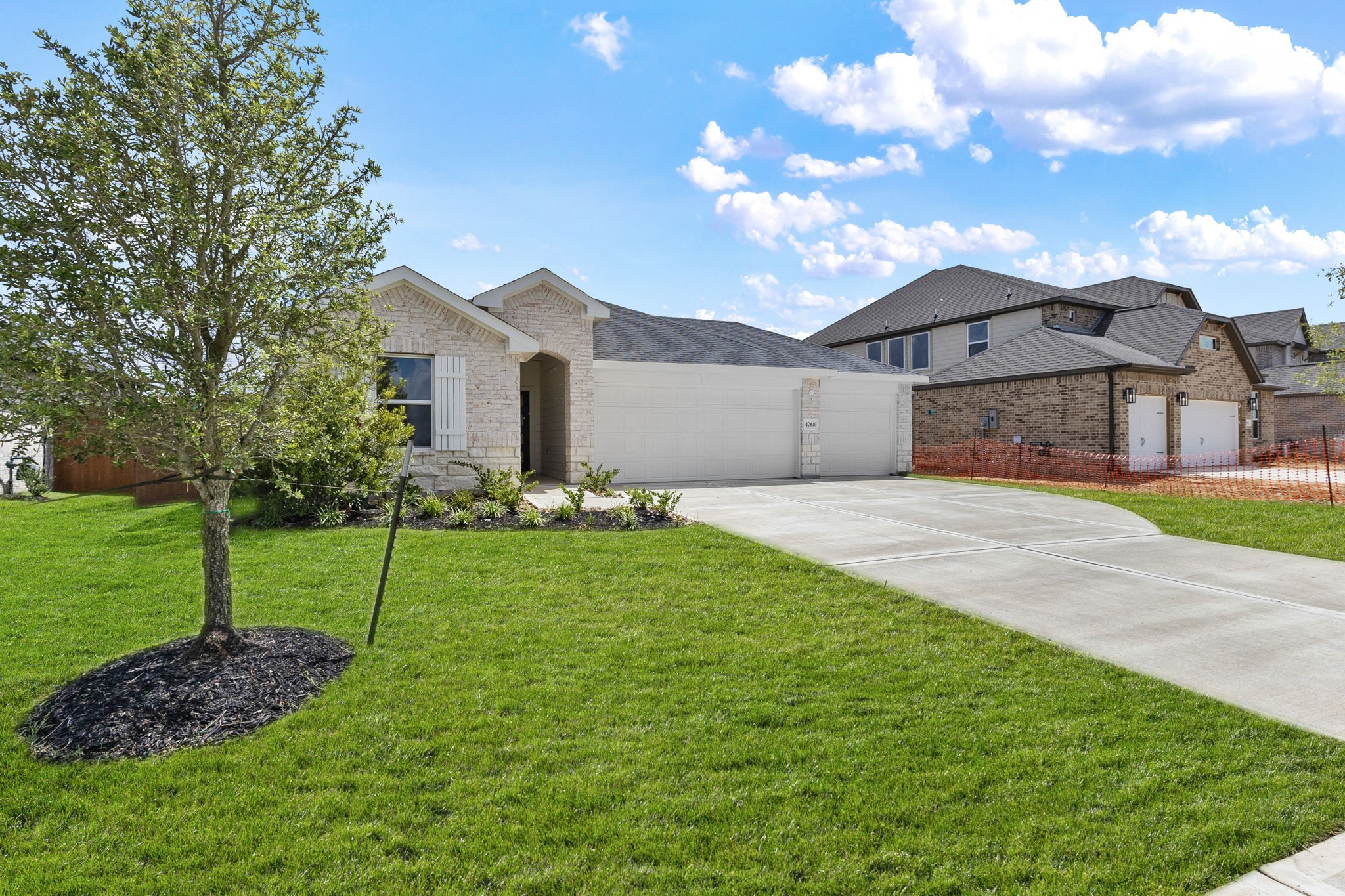 4068 Sun Burst Lane Property Photo 3