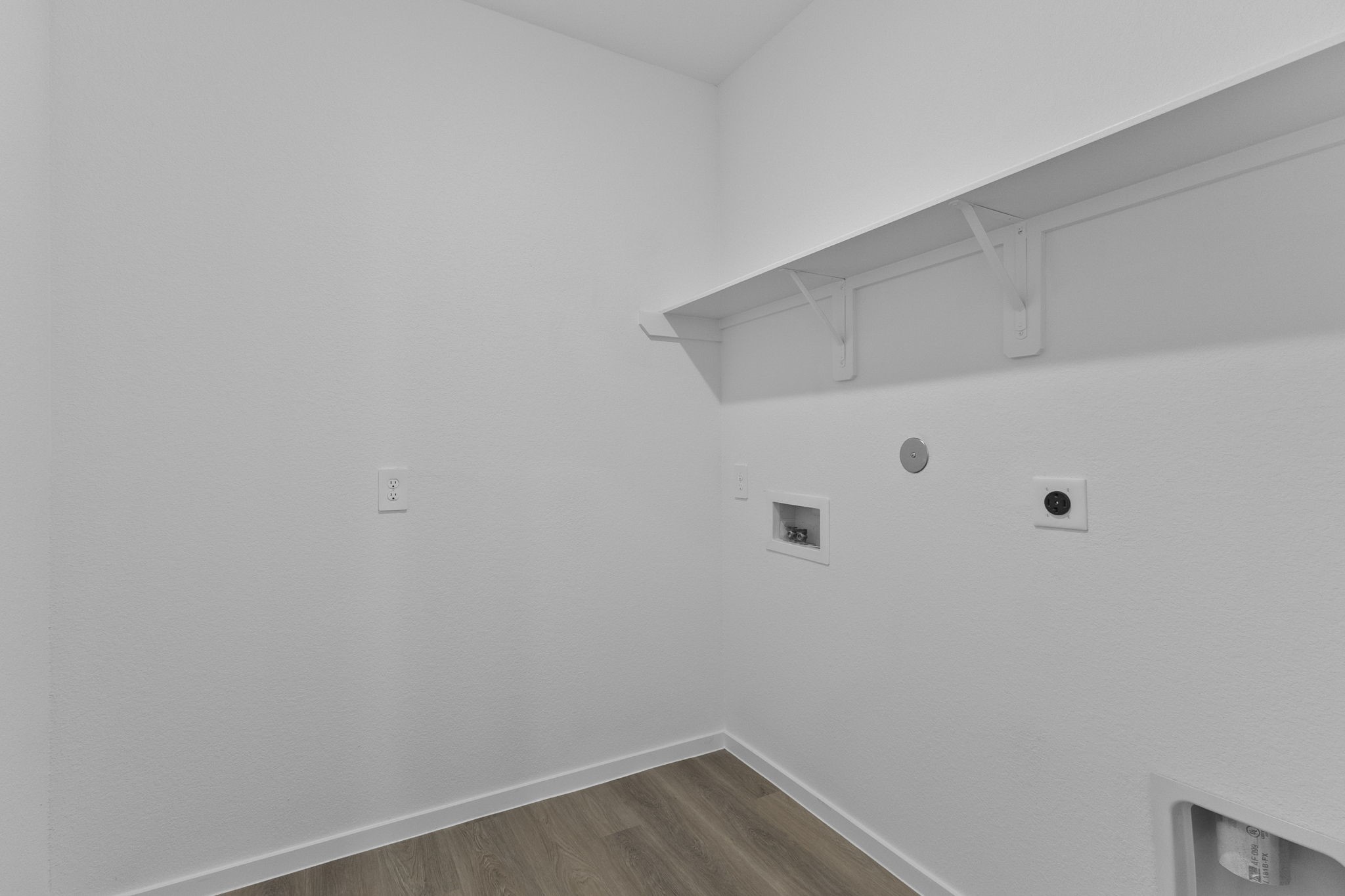 4068 Sun Burst Lane Property Photo 9