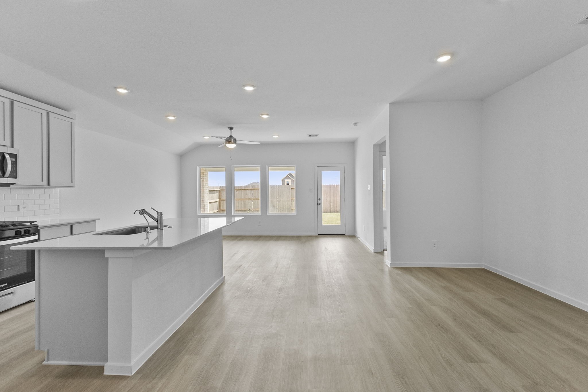 4068 Sun Burst Lane Property Photo 10