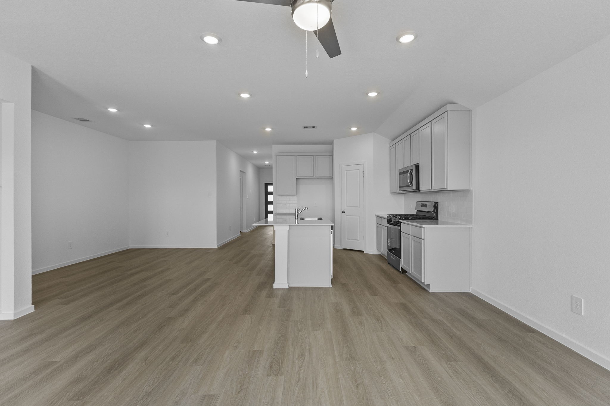 4068 Sun Burst Lane Property Photo 14