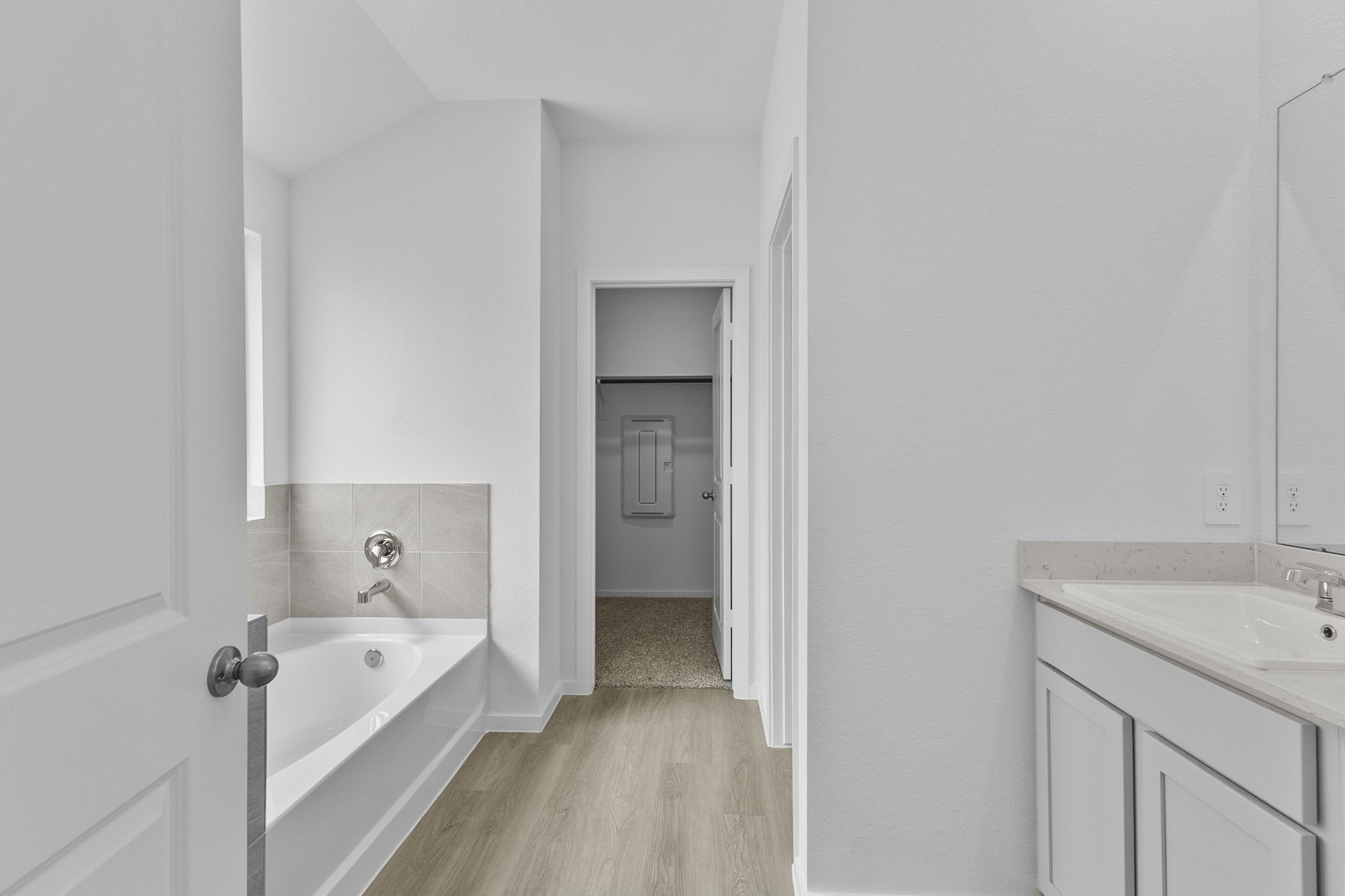 4068 Sun Burst Lane Property Photo 17