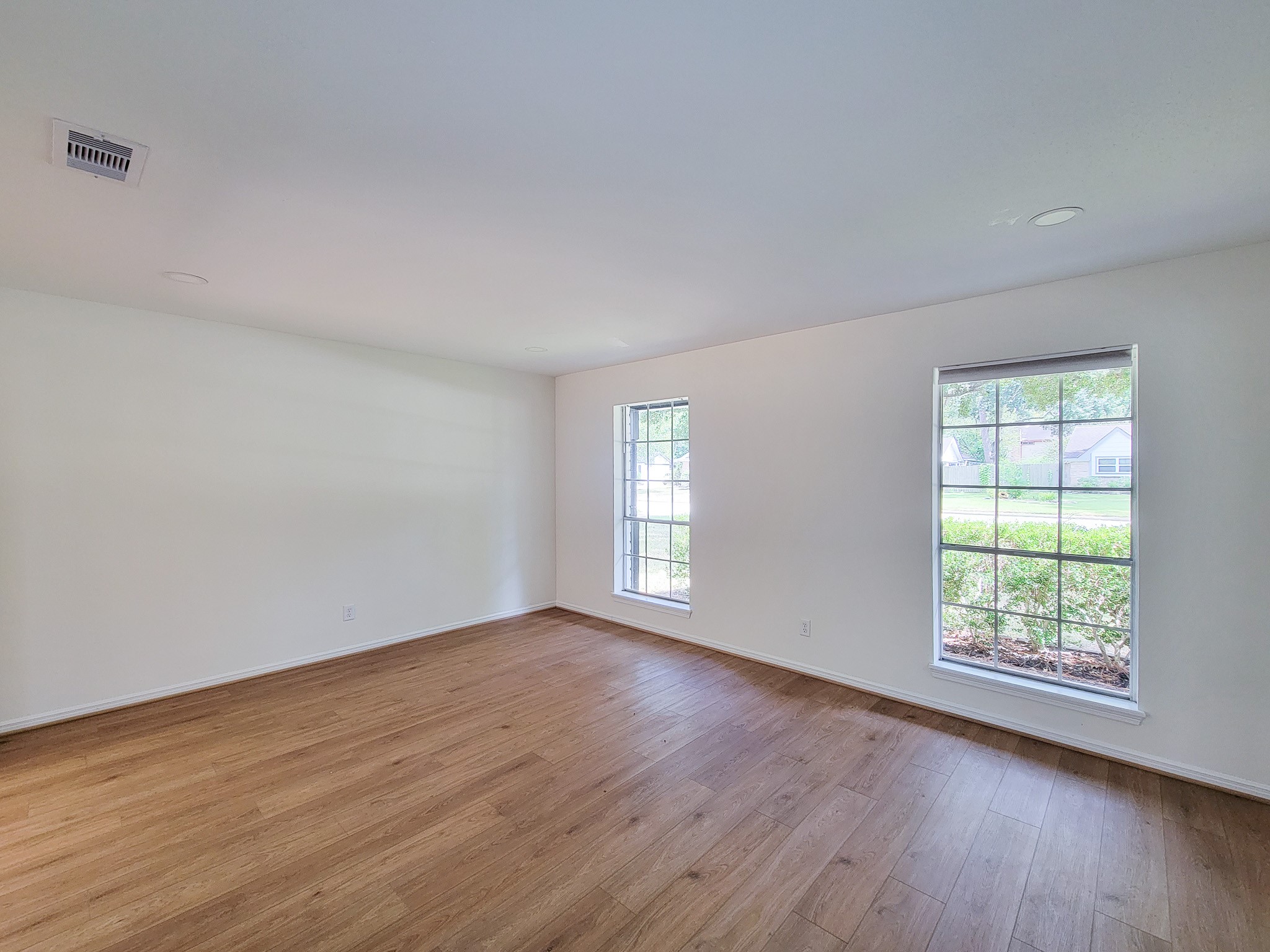 3930 Cypress Hill Drive Property Photo 8