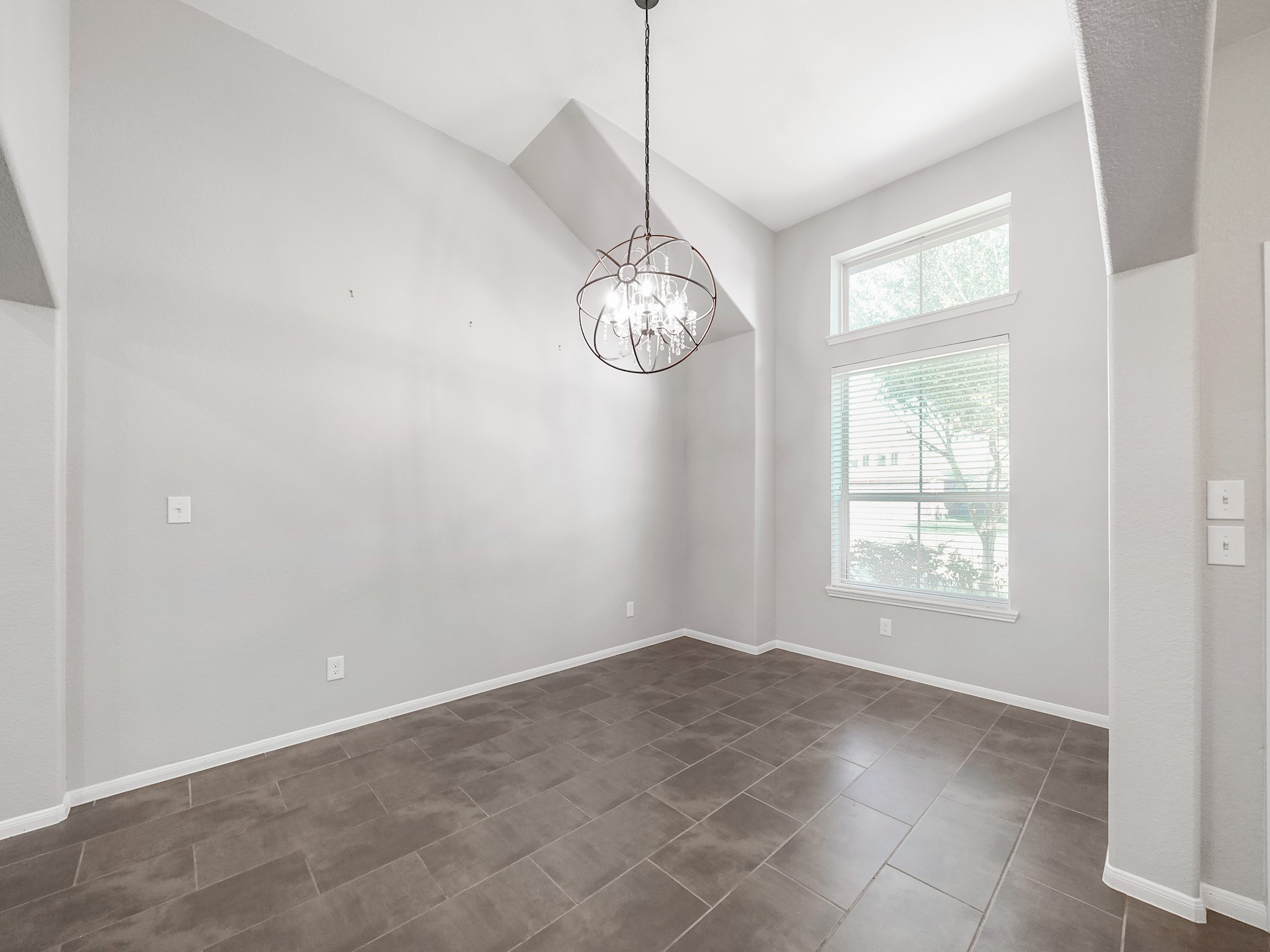 20223 Weeping Pine Way Property Photo 4