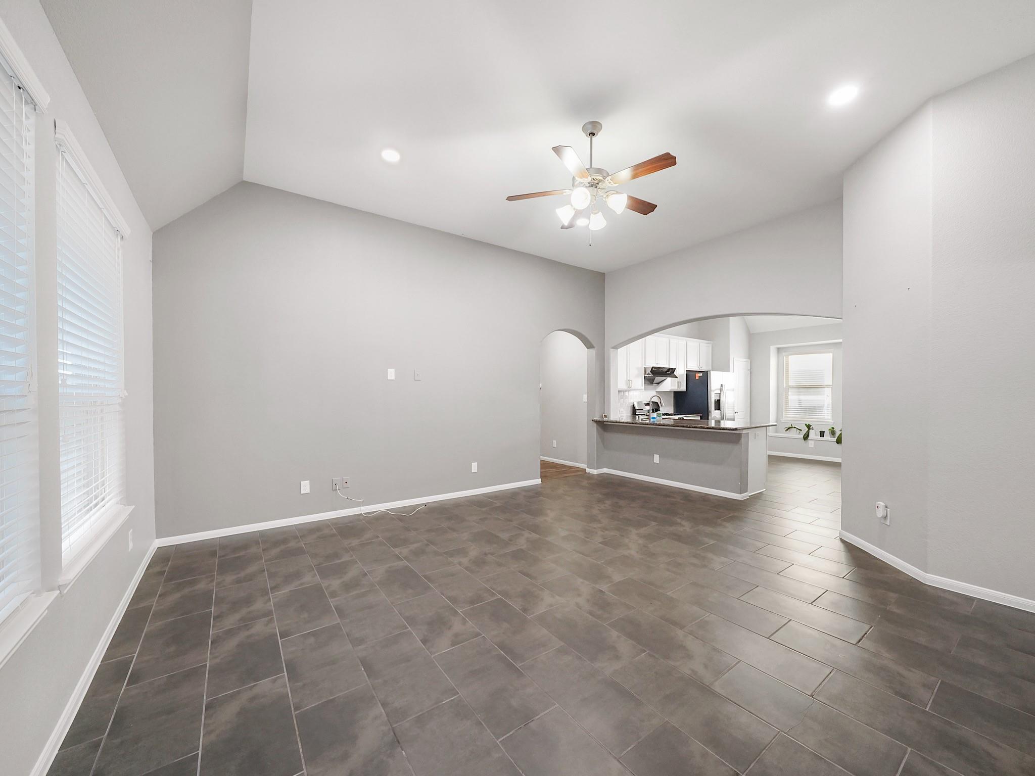 20223 Weeping Pine Way Property Photo 5