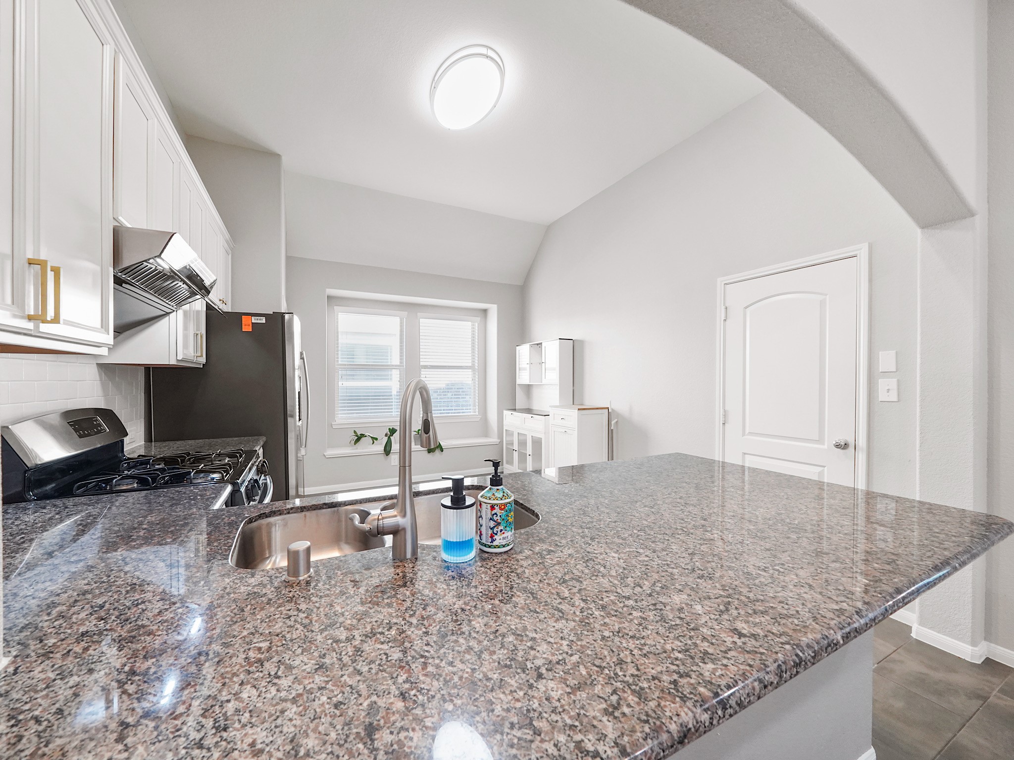 20223 Weeping Pine Way Property Photo 13