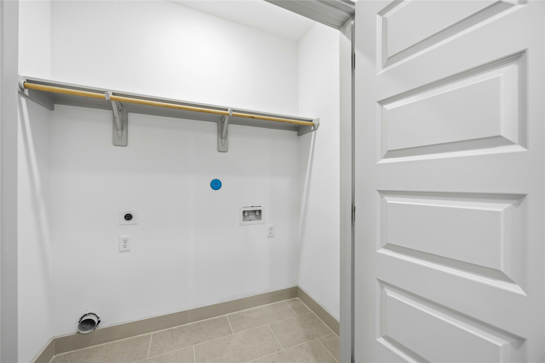 7555 Calhoun Street B Property Photo 24