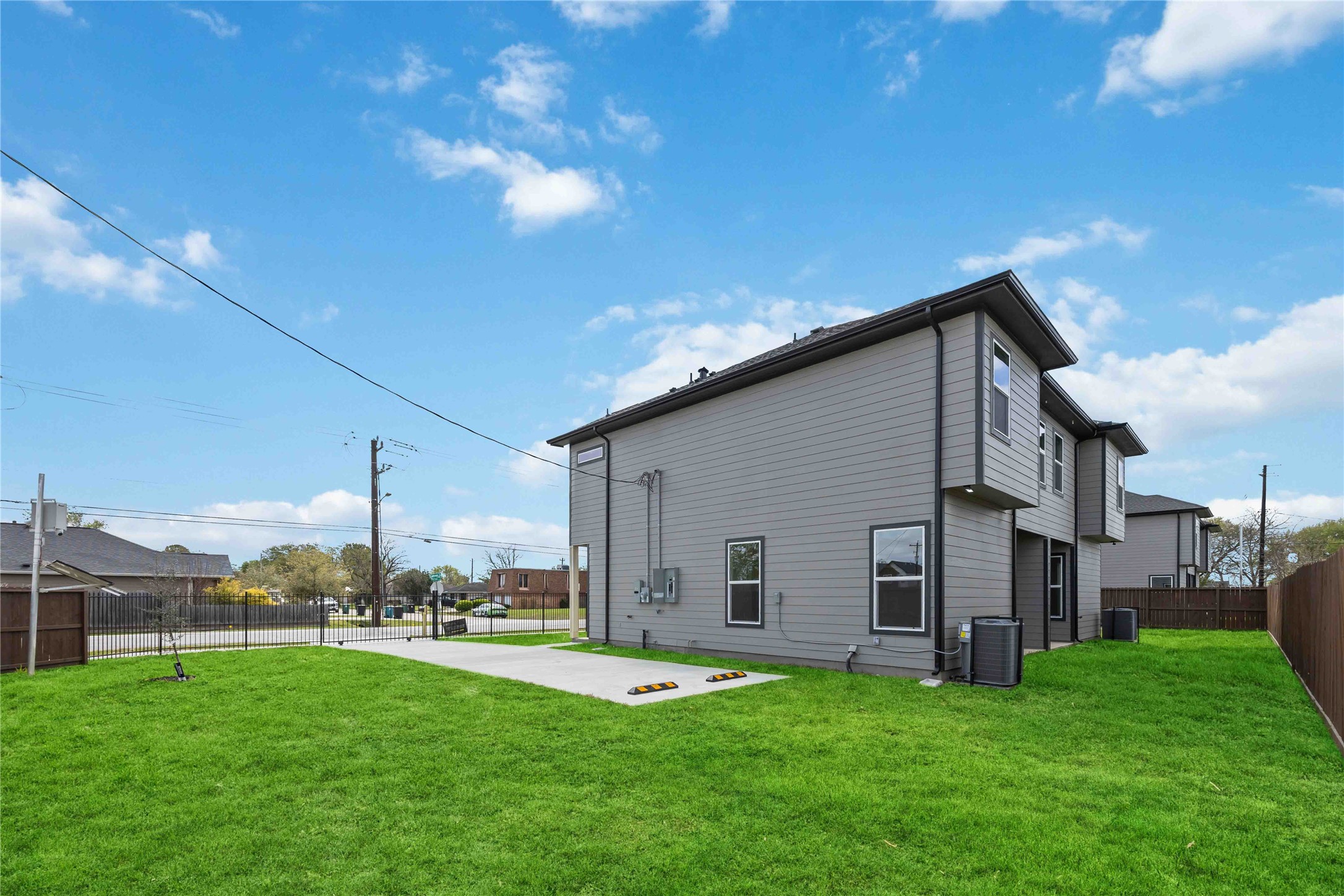 7555 Calhoun Street B Property Photo 29