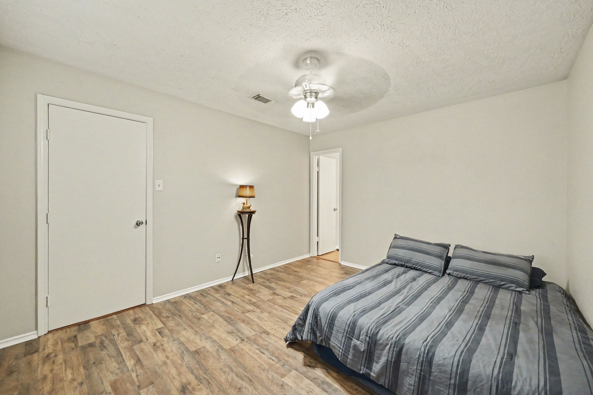 12210 Taylors Crossing Drive Property Photo 10