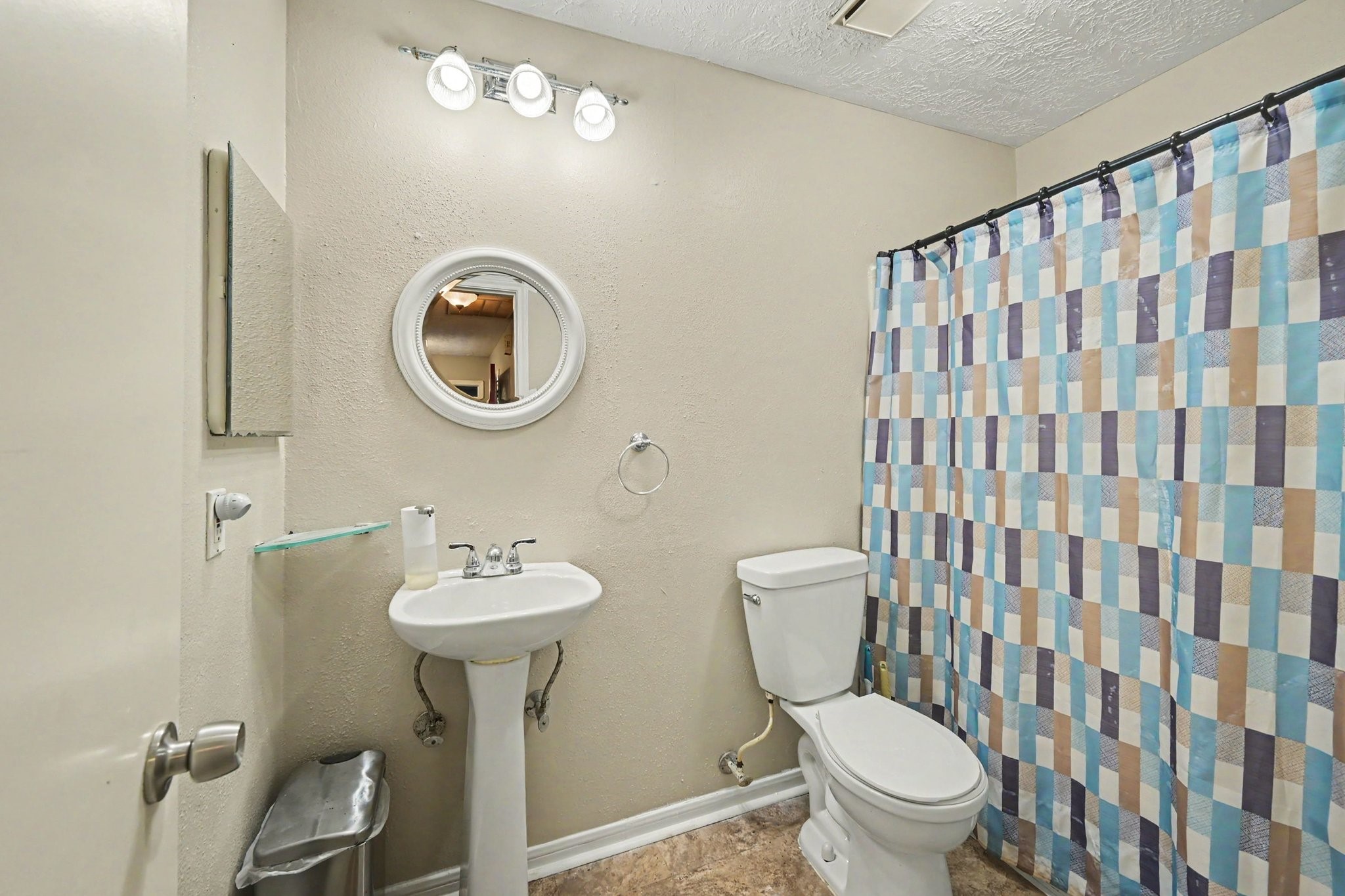 12210 Taylors Crossing Drive Property Photo 16