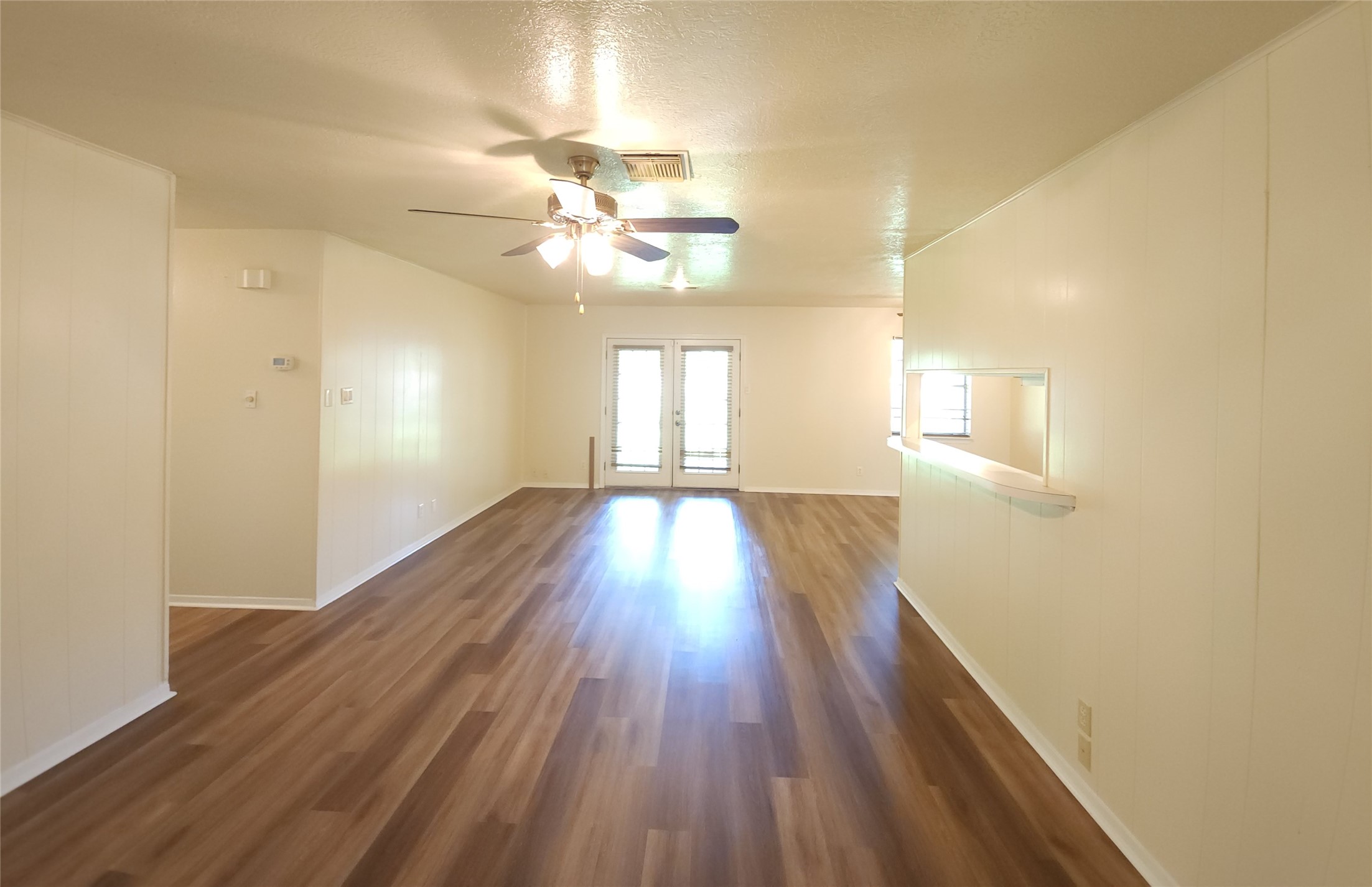 5322 Royal Oak Drive Property Photo 4