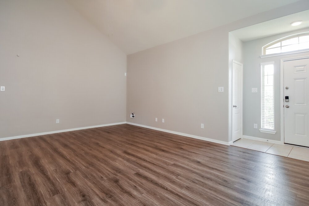 5107 Gulf Stream Lane Property Photo 5