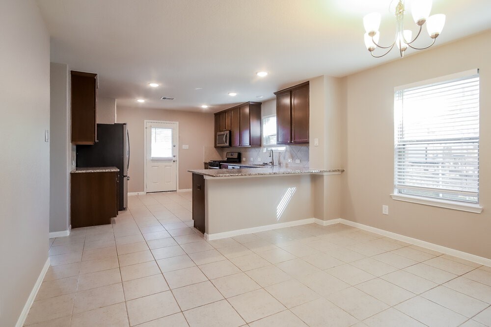 5107 Gulf Stream Lane Property Photo 7