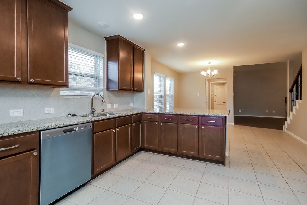 5107 Gulf Stream Lane Property Photo 10