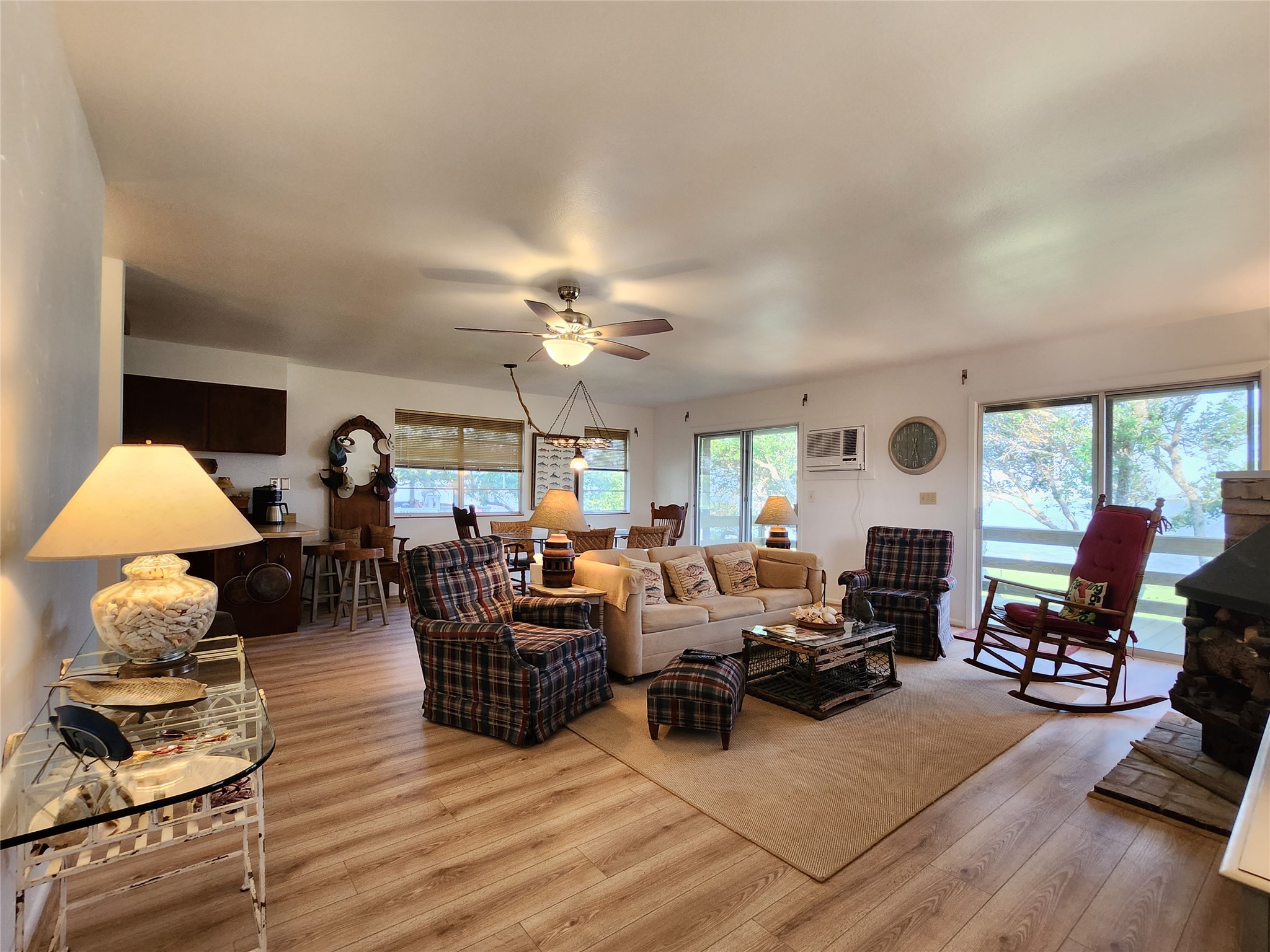 2182 W Bayshore Drive Property Photo 10