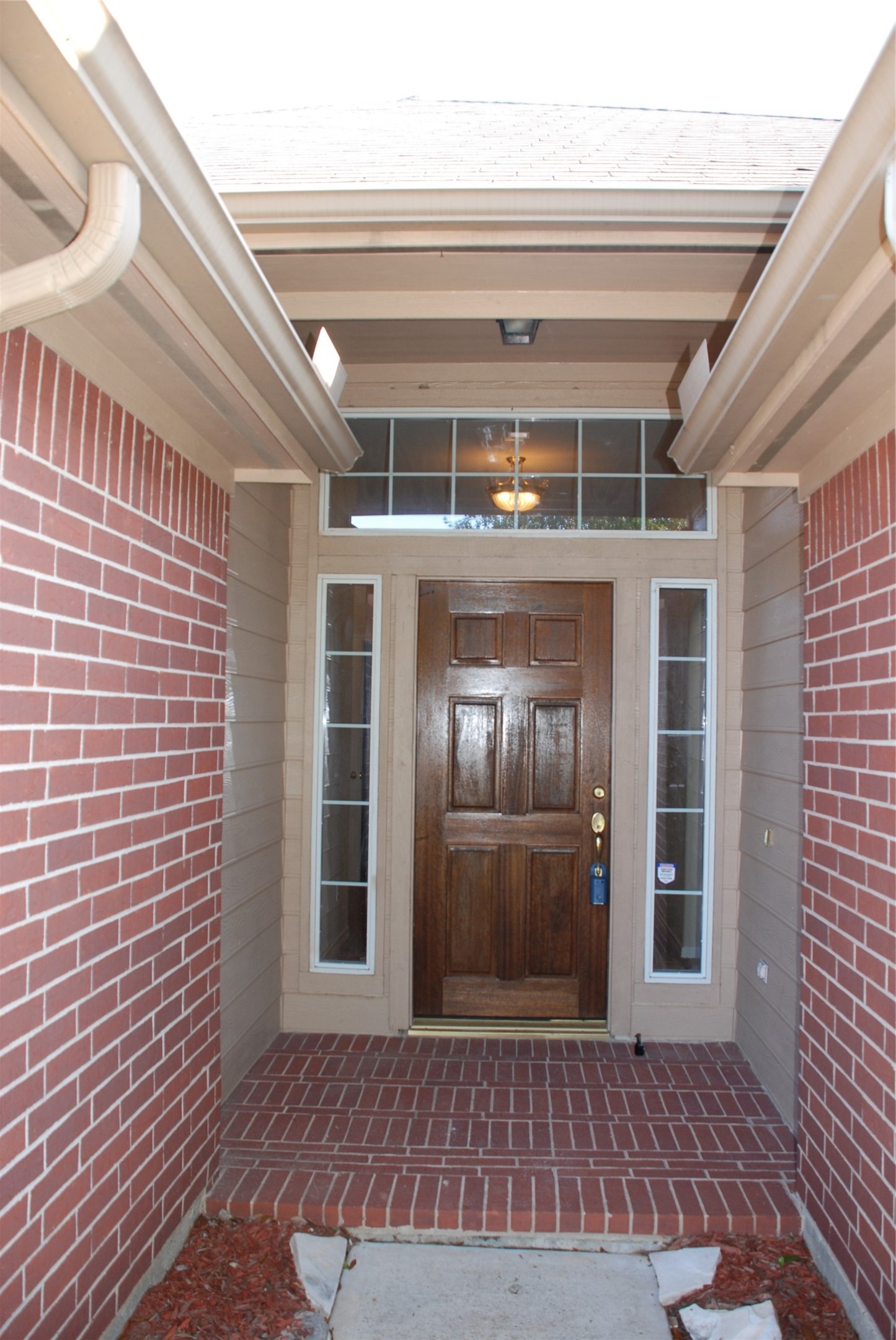 1006 Magnolia Dale Drive Property Photo 2