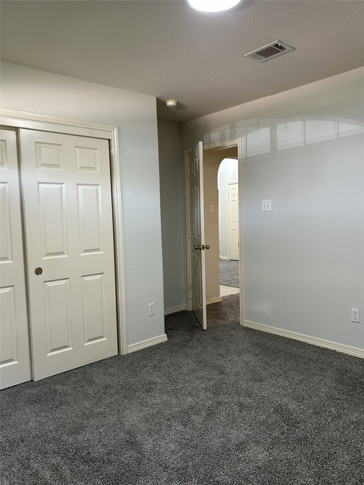 1006 Magnolia Dale Drive Property Photo 6