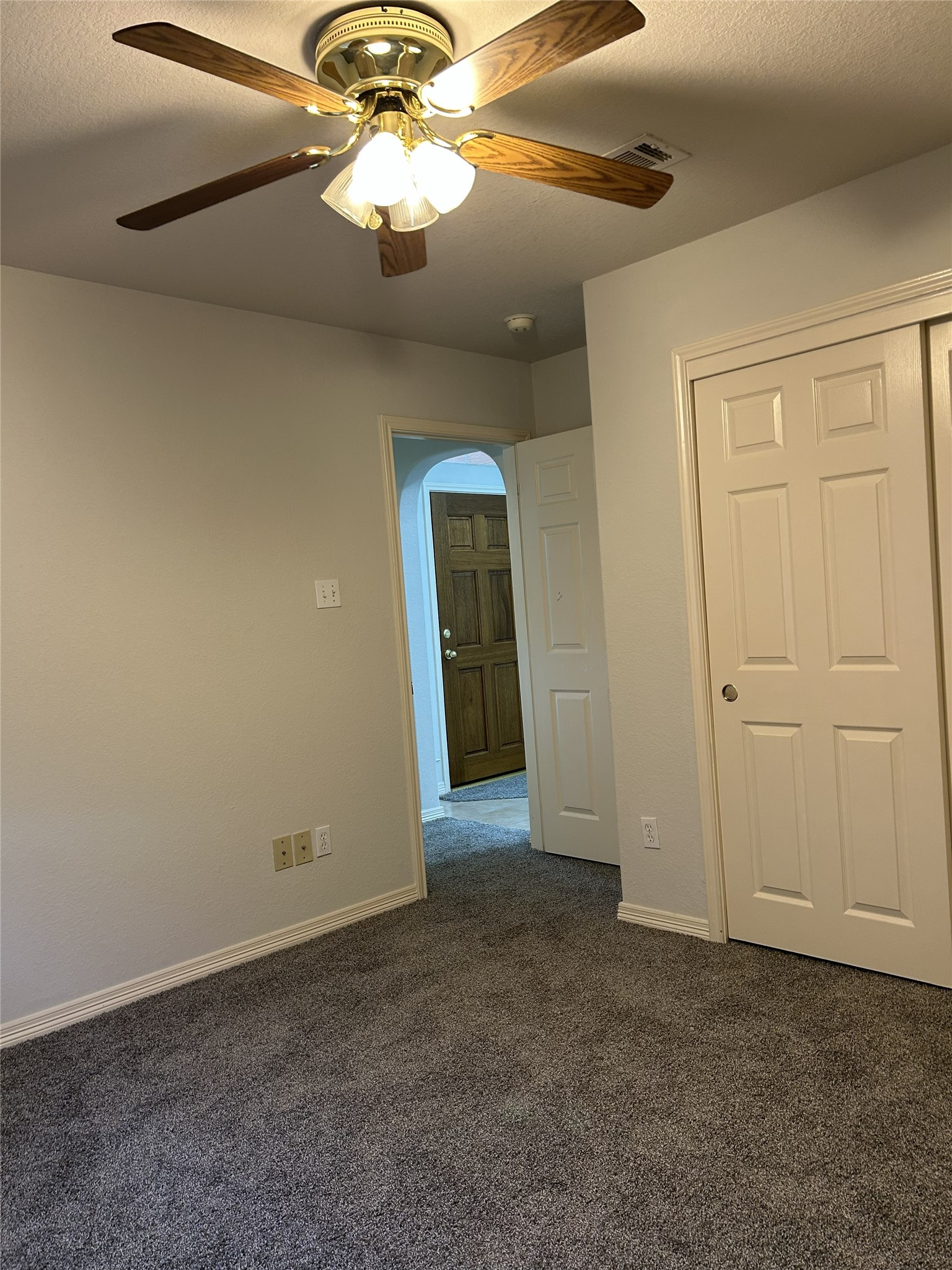 1006 Magnolia Dale Drive Property Photo 9