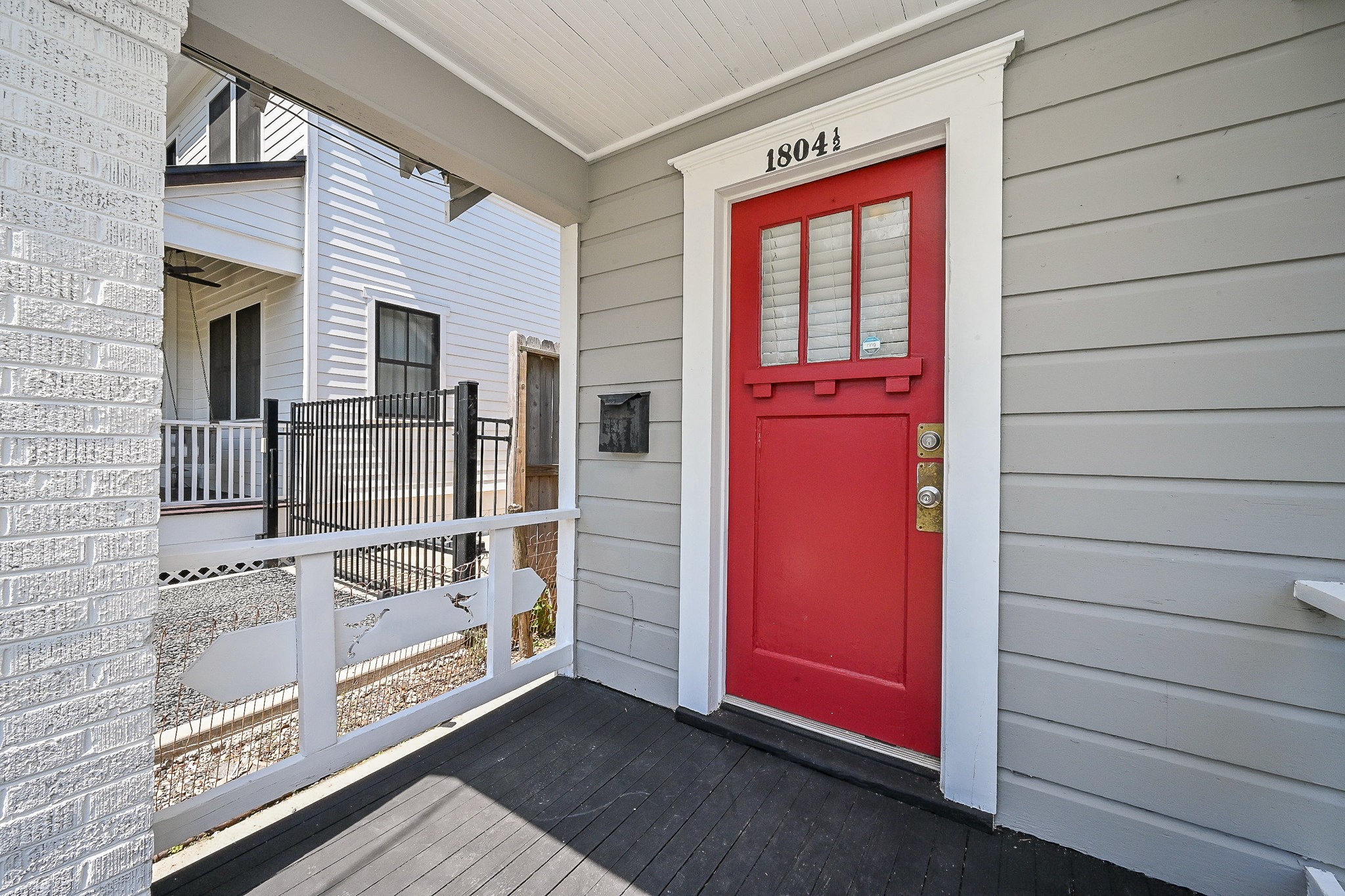 1804 1/2 Summer Street Property Photo 1