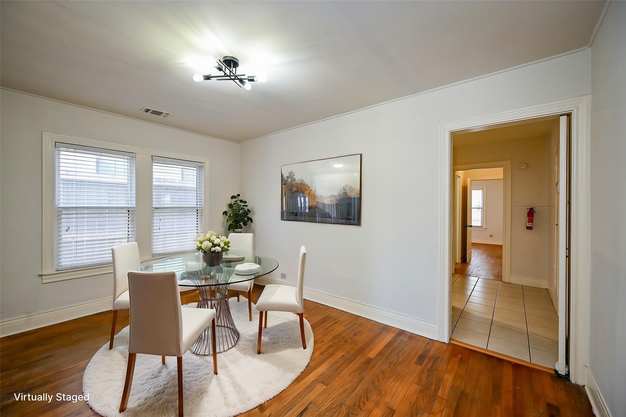 1804 1/2 Summer Street Property Photo 3
