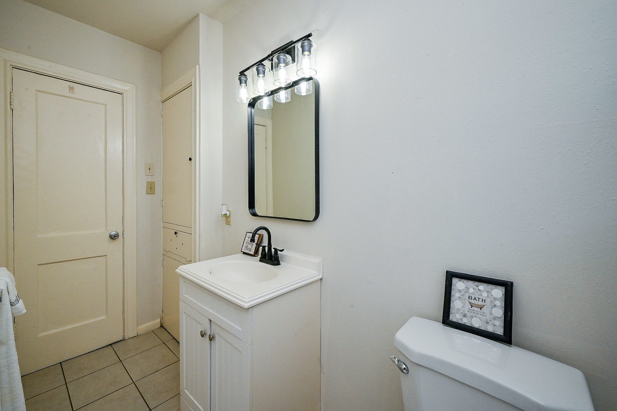 1804 1/2 Summer Street Property Photo 12