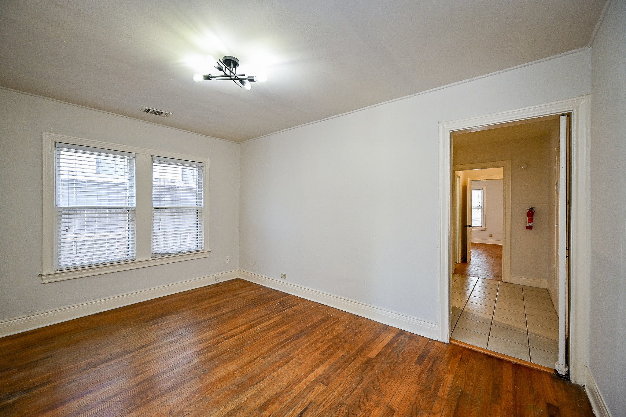 1804 1/2 Summer Street Property Photo 14