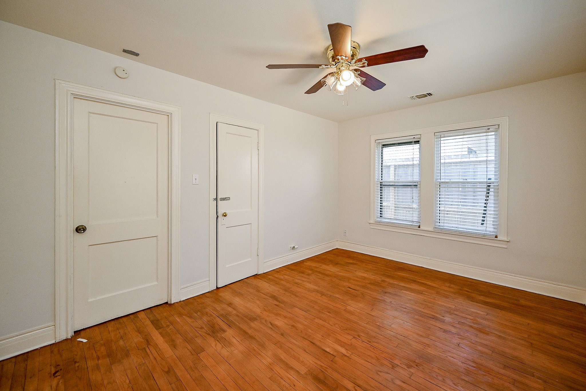 1804 1/2 Summer Street Property Photo 17