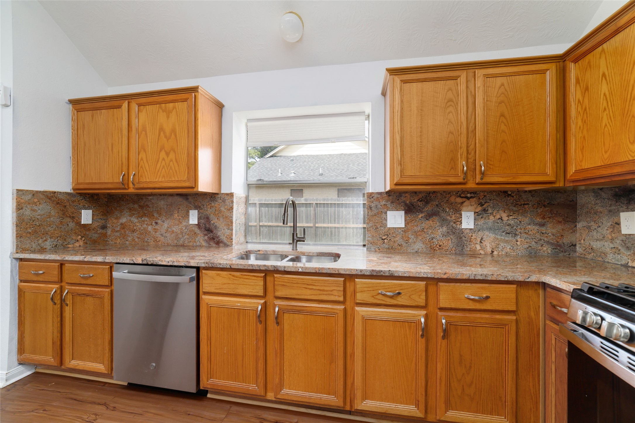 7919 Quail Meadow Drive Property Photo 6