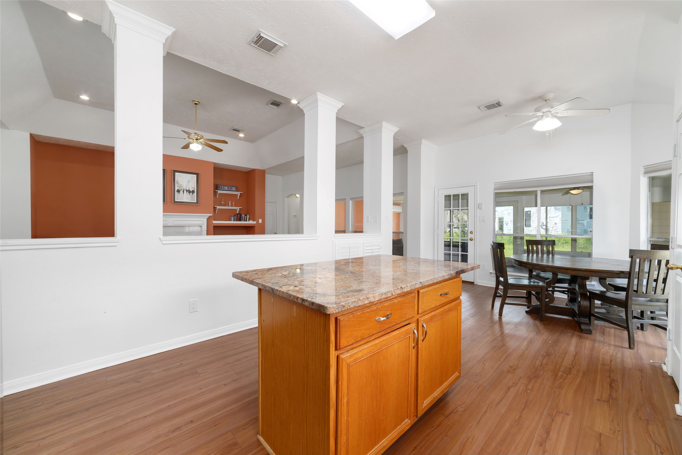 7919 Quail Meadow Drive Property Photo 7
