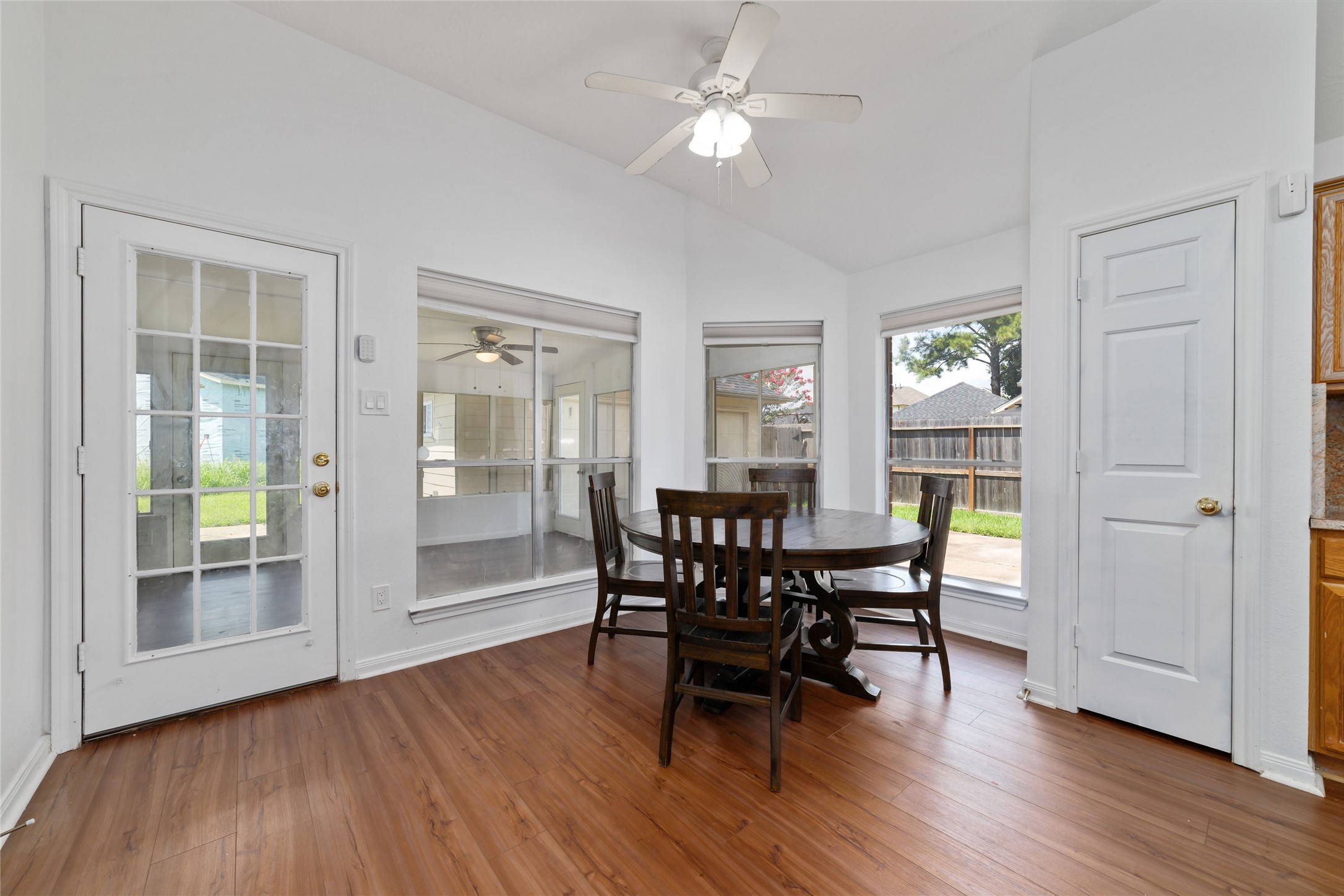 7919 Quail Meadow Drive Property Photo 8