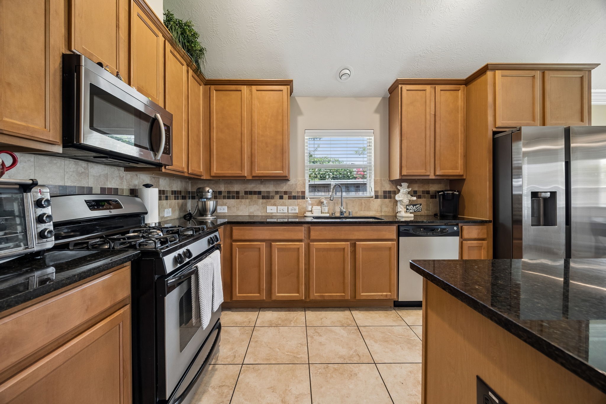 12722 Dylan Hills Lane Property Photo 10
