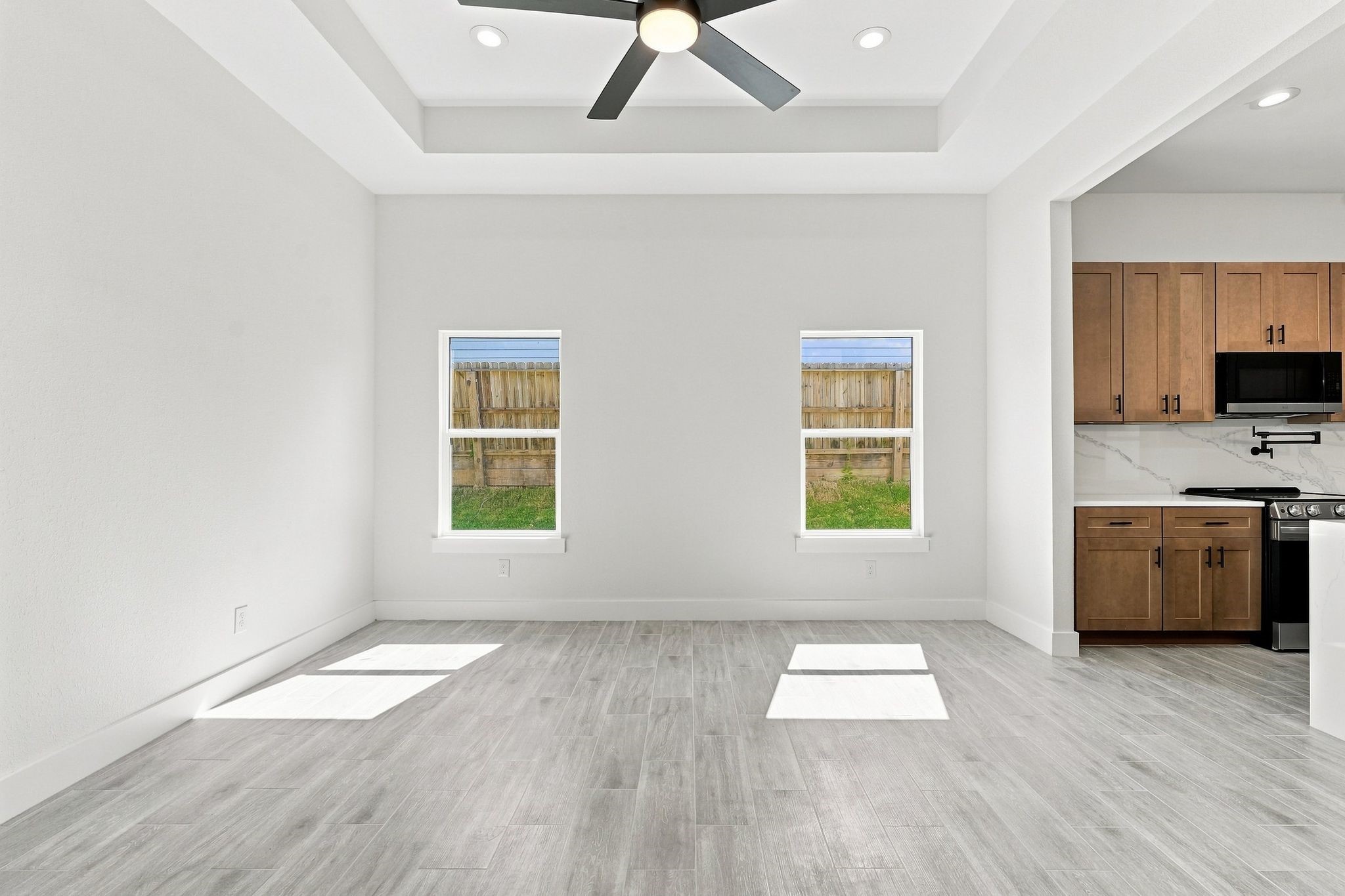 3020 Apache Street Property Photo 5