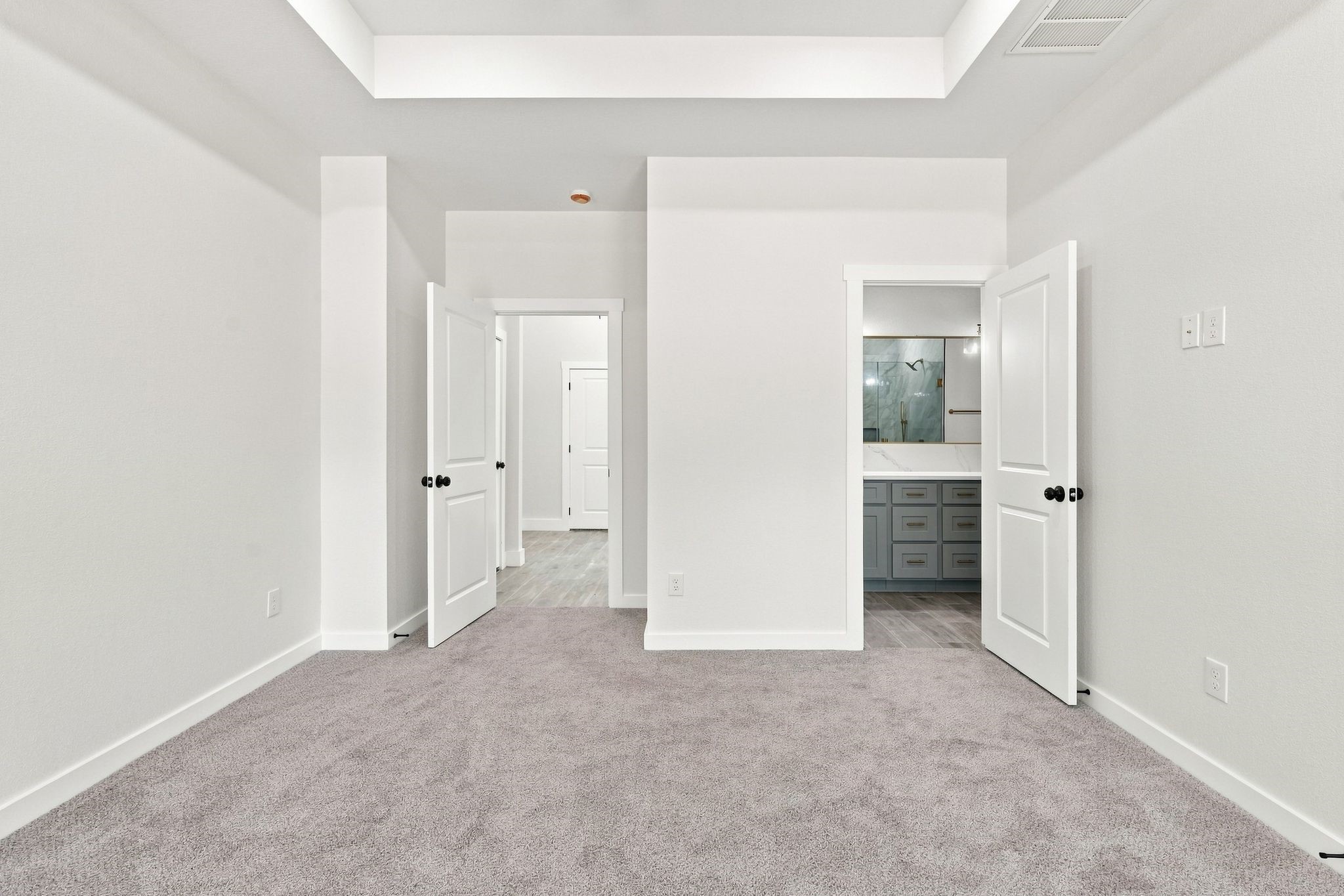3020 Apache Street Property Photo 15